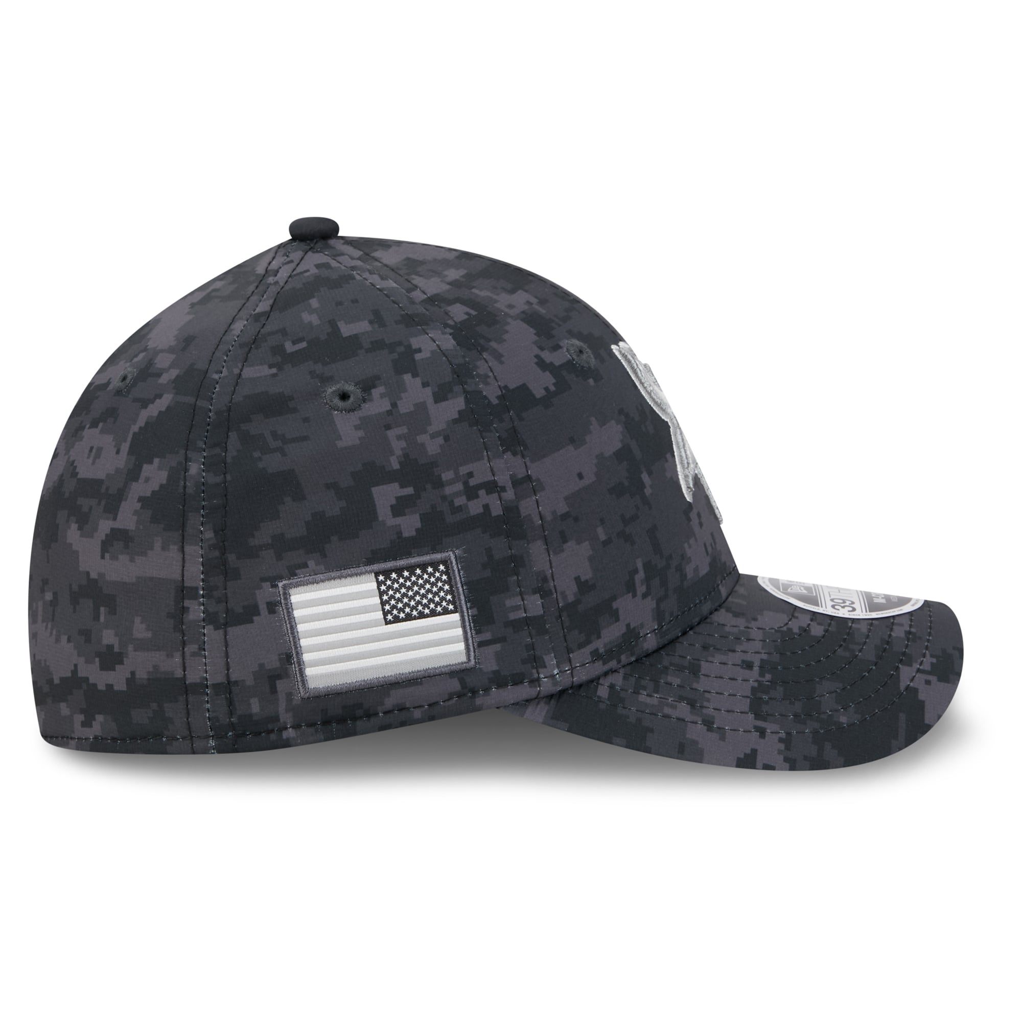 Casquette extensible New Era noire Minnesota Vikings 2026 Salute To Service 39THIRTY M-Crown pour homme