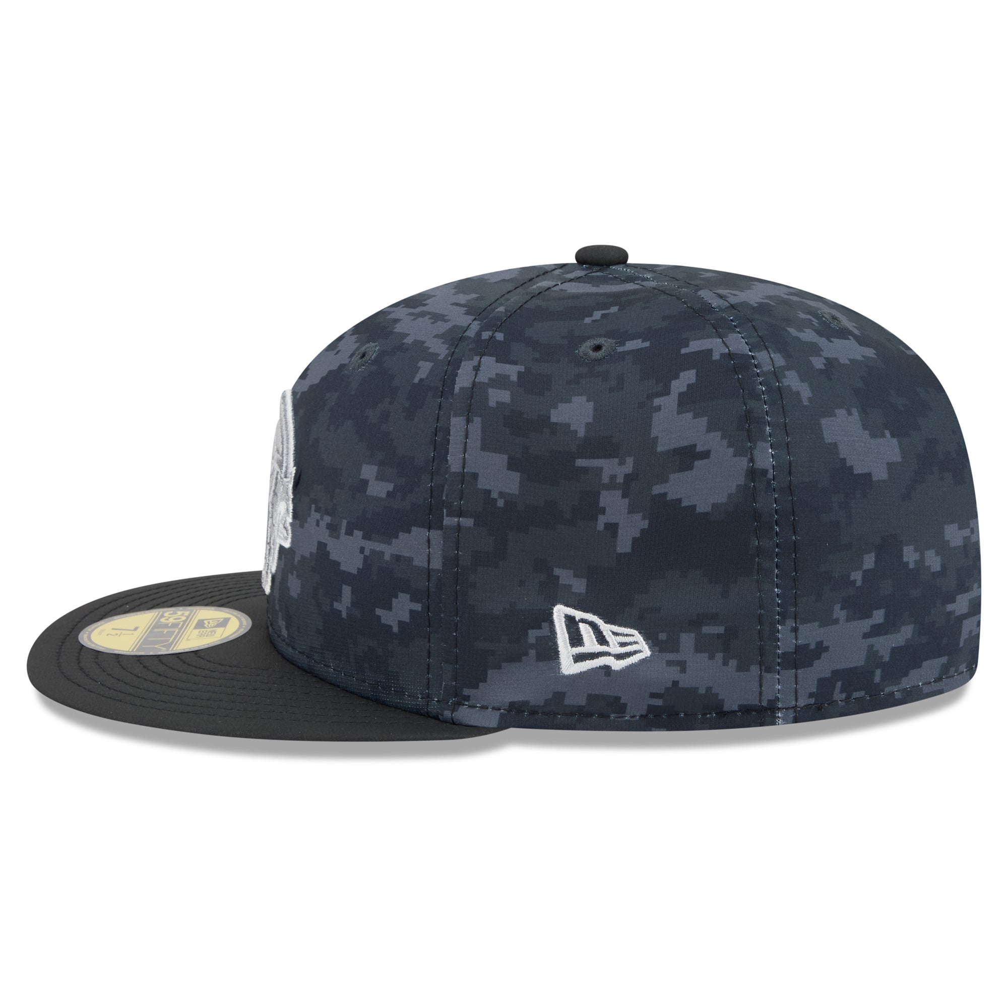 Casquette ajustée New Era noire Minnesota Vikings 2026 Salute To Service 59FIFTY pour homme