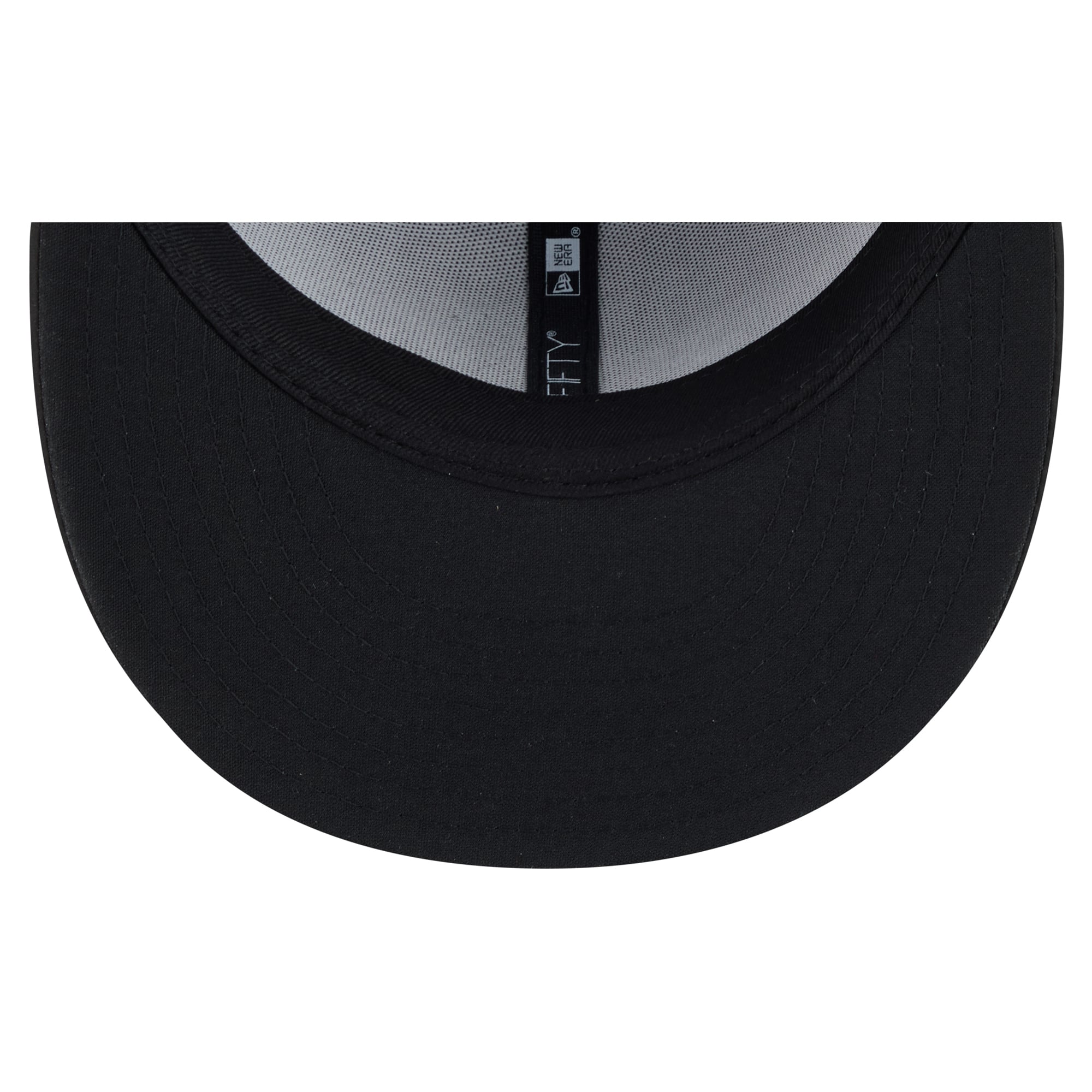 Casquette ajustée New Era noire Minnesota Vikings 2026 Salute To Service 59FIFTY pour homme