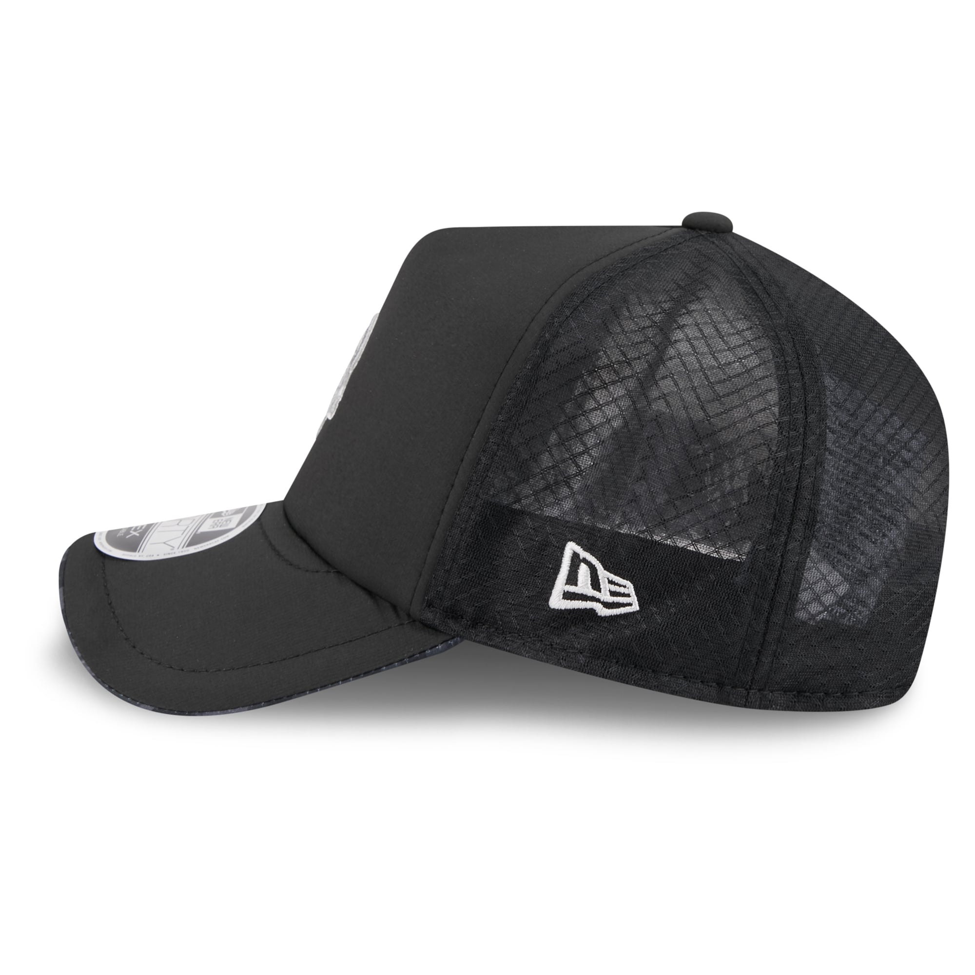 Casquette trucker ajustable New Era Apex 9FORTY noire Minnesota Vikings 2026 Salute To Service pour homme
