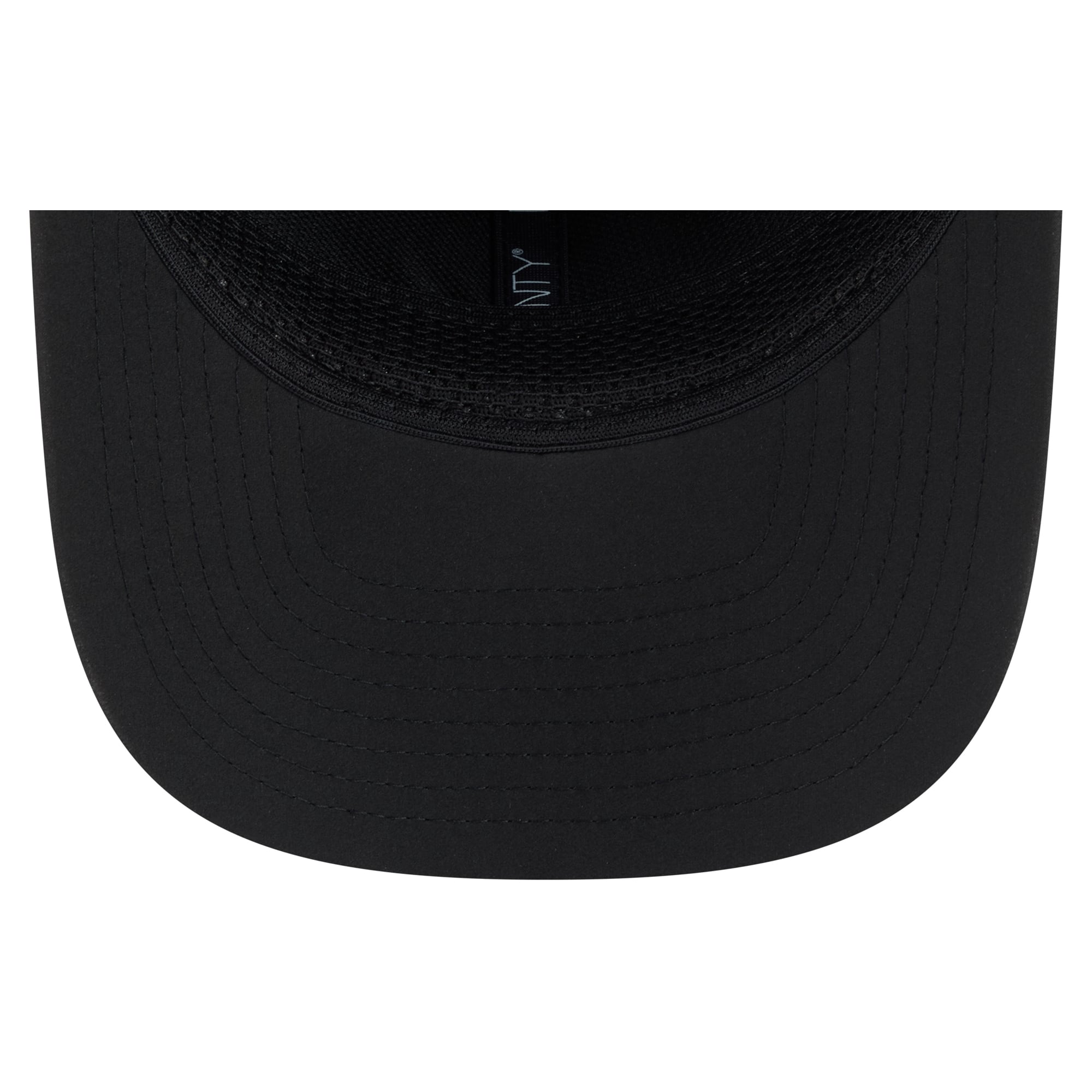 Men's New Era Black Minnesota Vikings 2026 Sideline 9SEVENTY Adjustable Hat