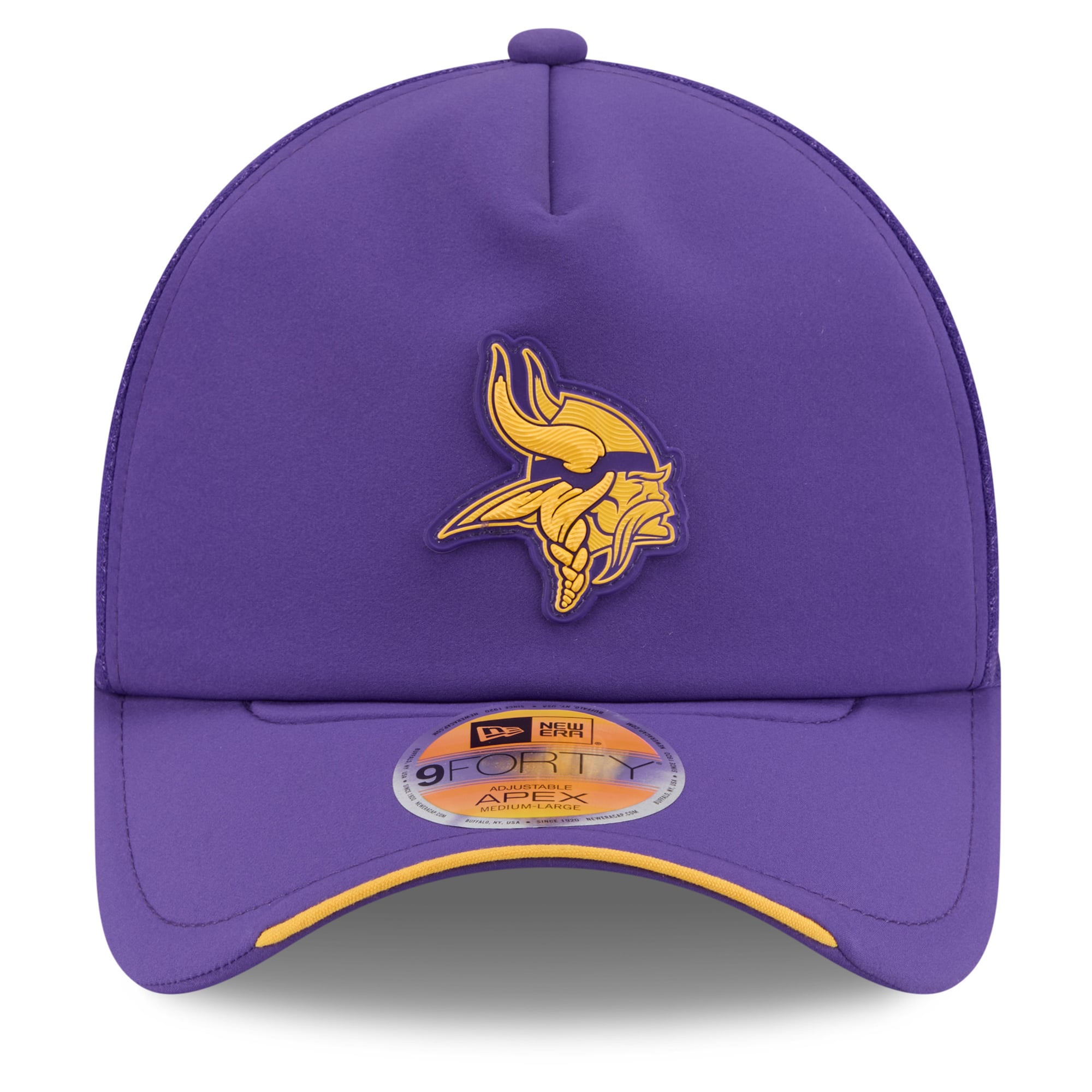 Men's New Era Purple Minnesota Vikings 2026 Sideline Apex 9FORTY Adjustable Trucker Hat