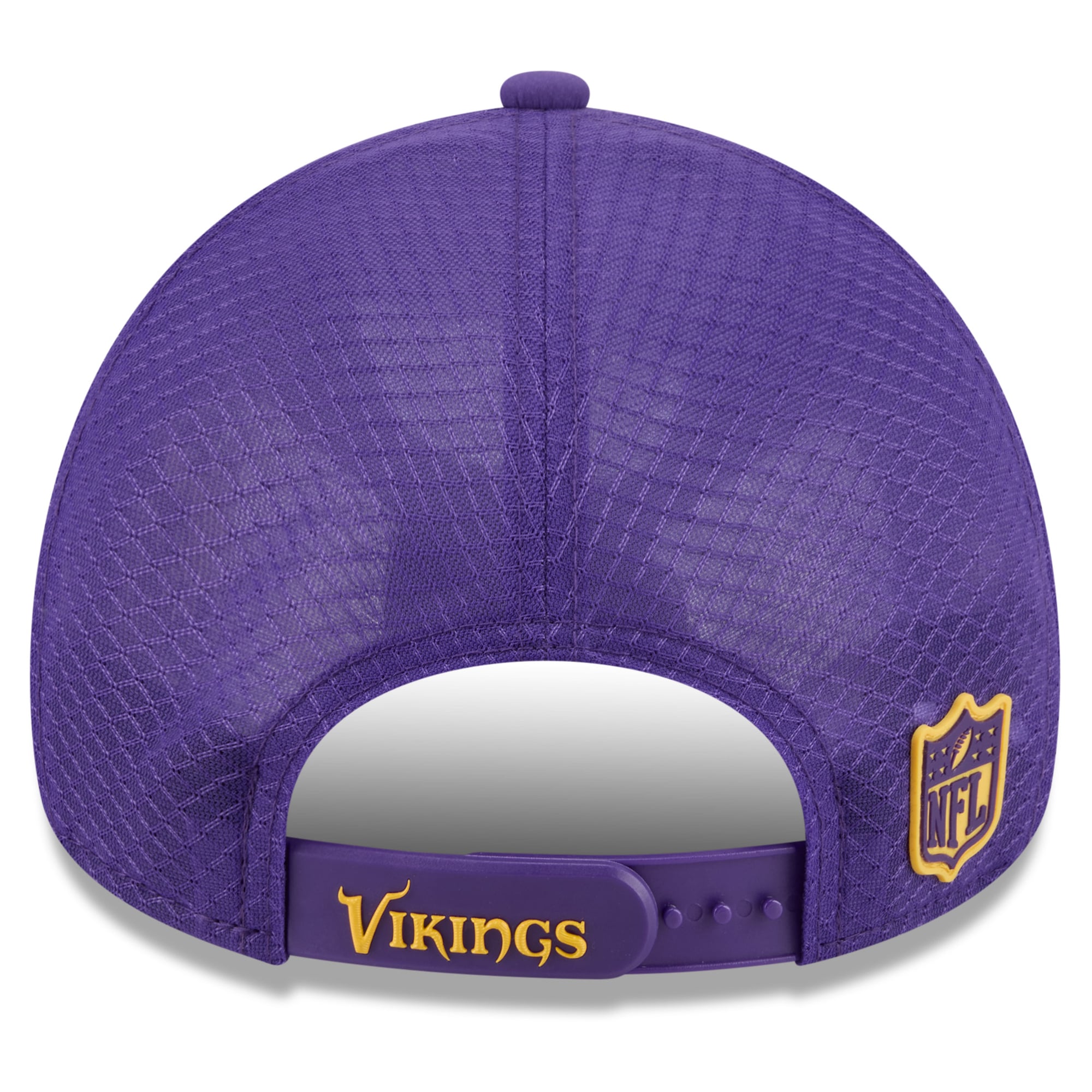 Men's New Era Purple Minnesota Vikings 2026 Sideline Apex 9FORTY Adjustable Trucker Hat