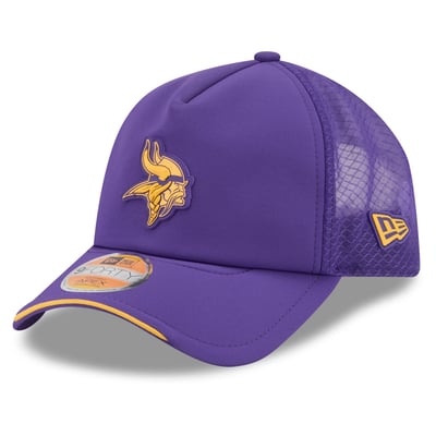 Minnesota Vikings New Era 2026 Sideline Apex 9FORTY Adjustable Trucker Hat - Purple