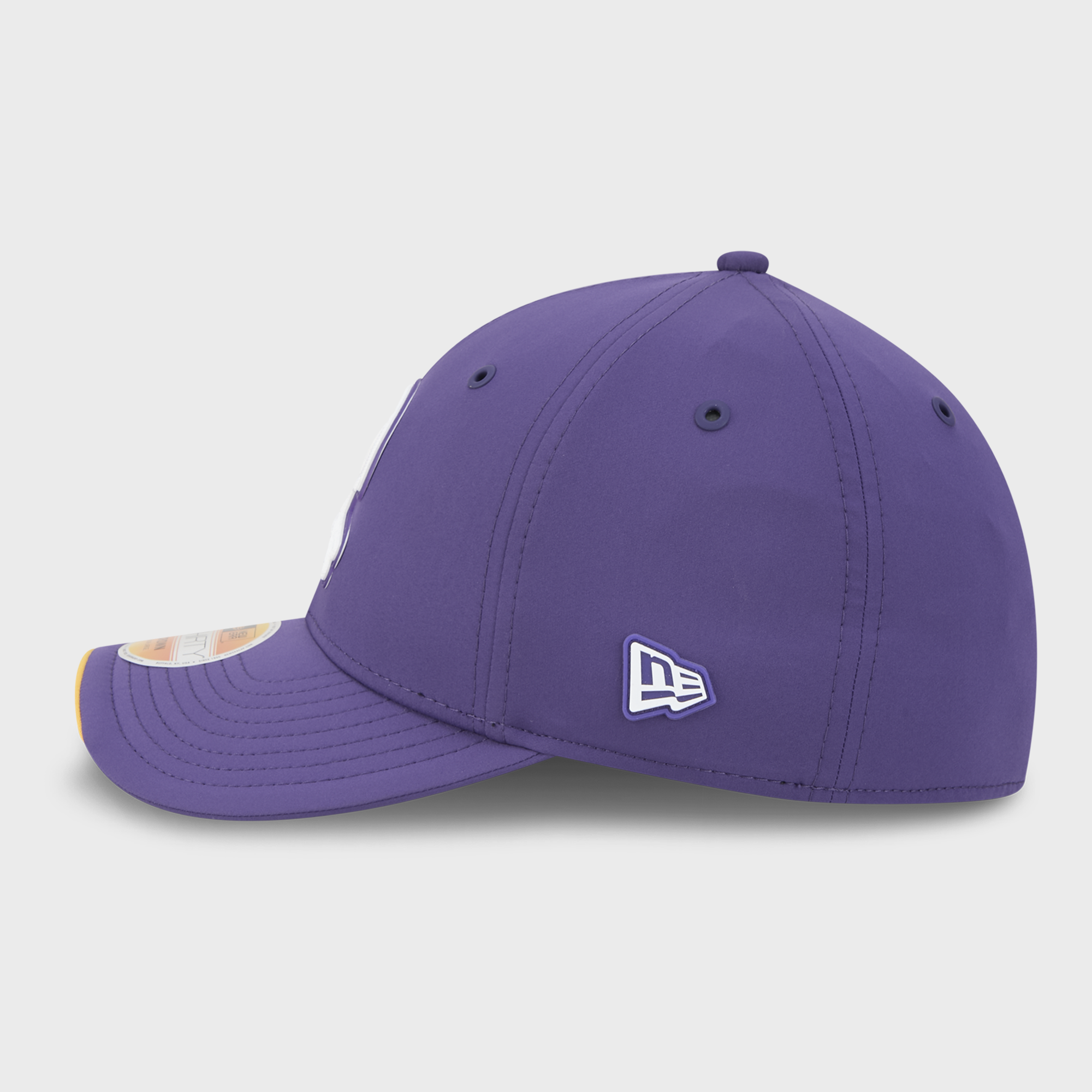Casquette New Era violette Minnesota Vikings 2026 Sideline Throwback 39THIRTY M-Crown Flex pour homme