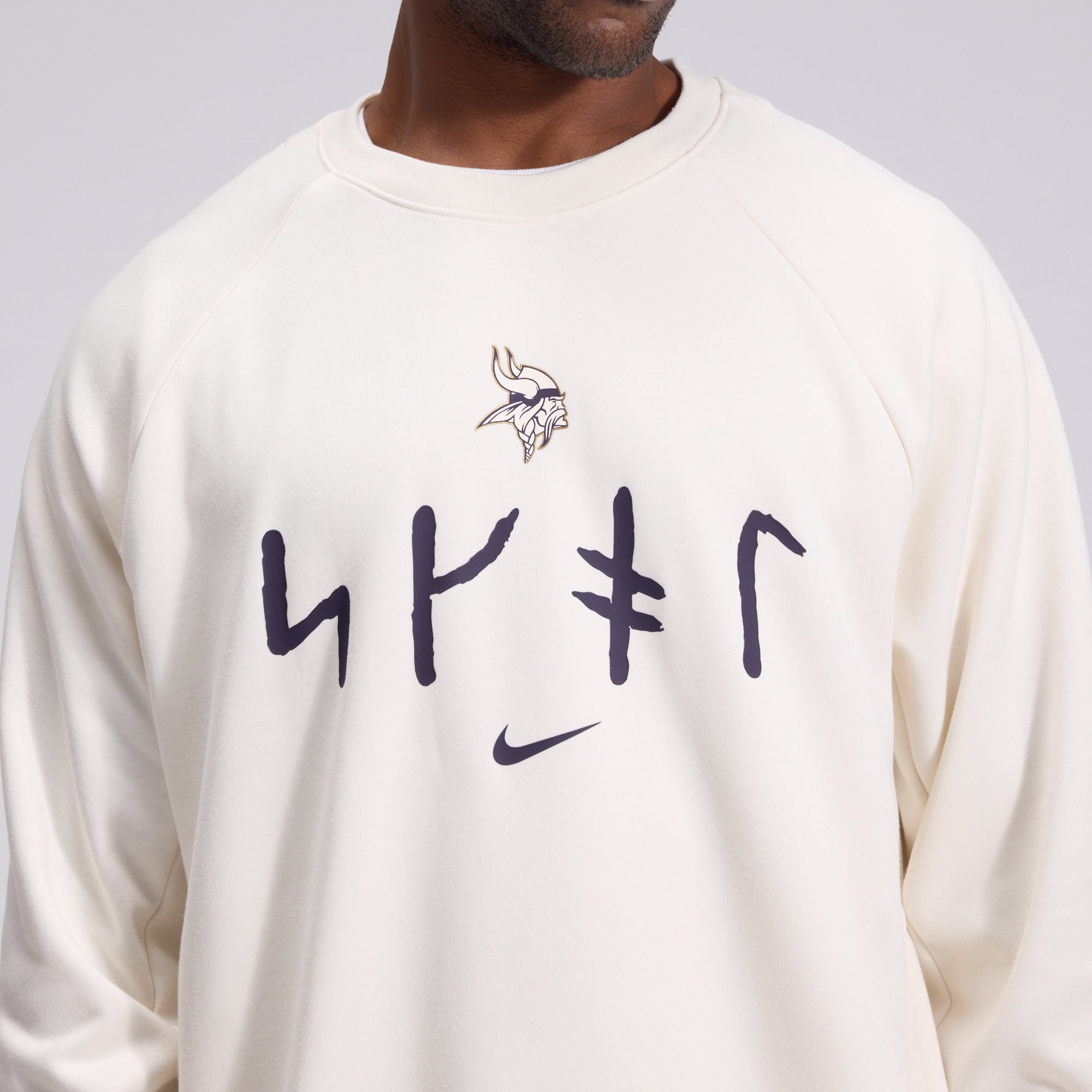 Sweat-shirt Nike Dri-FIT pour homme, coloris crème, collection Minnesota Vikings 2026 Rivalries