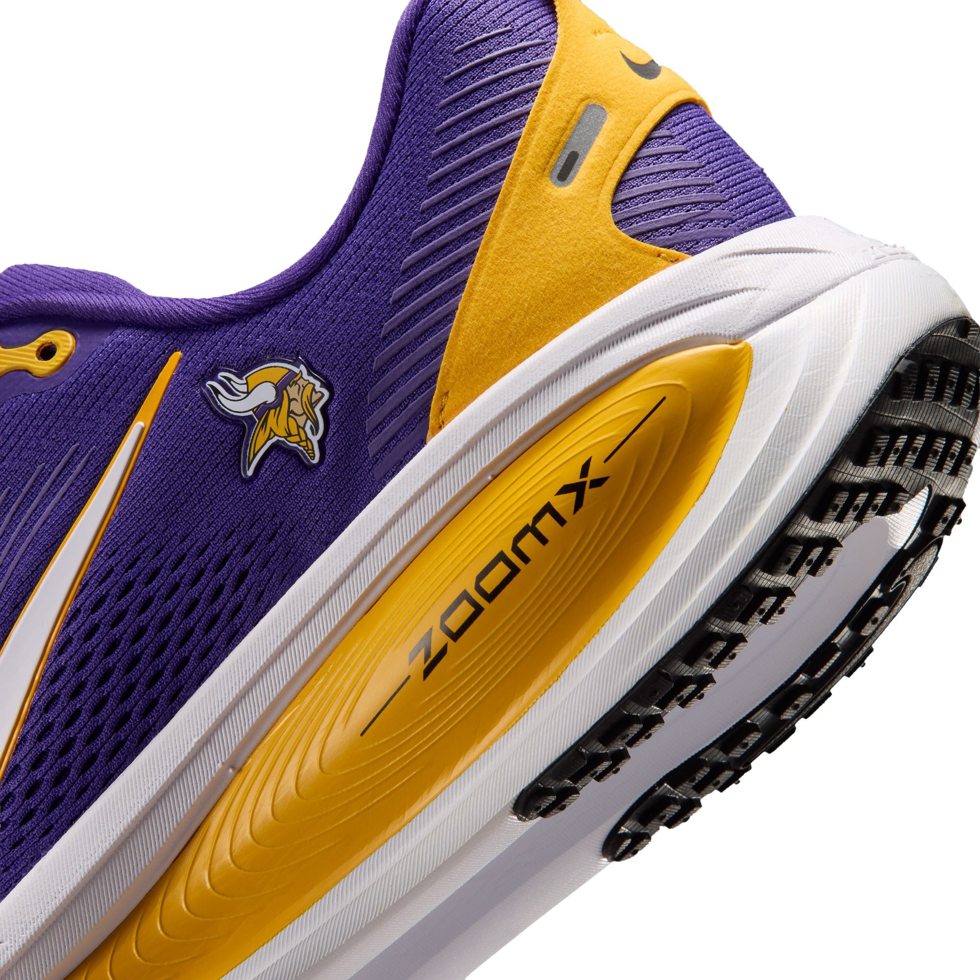 Men's Nike Minnesota Vikings Vomero 18 Running Shoes