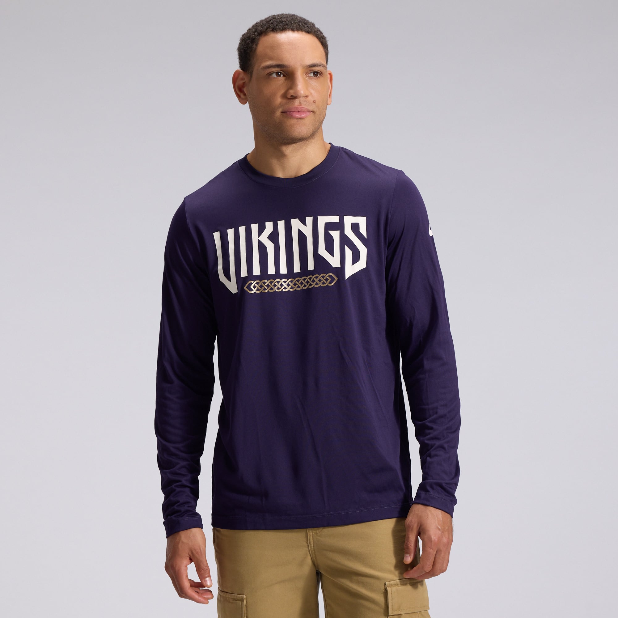 Men's Nike Purple Minnesota Vikings 2026 Rivalries Collection Sideline Legend Long Sleeve T-Shirt