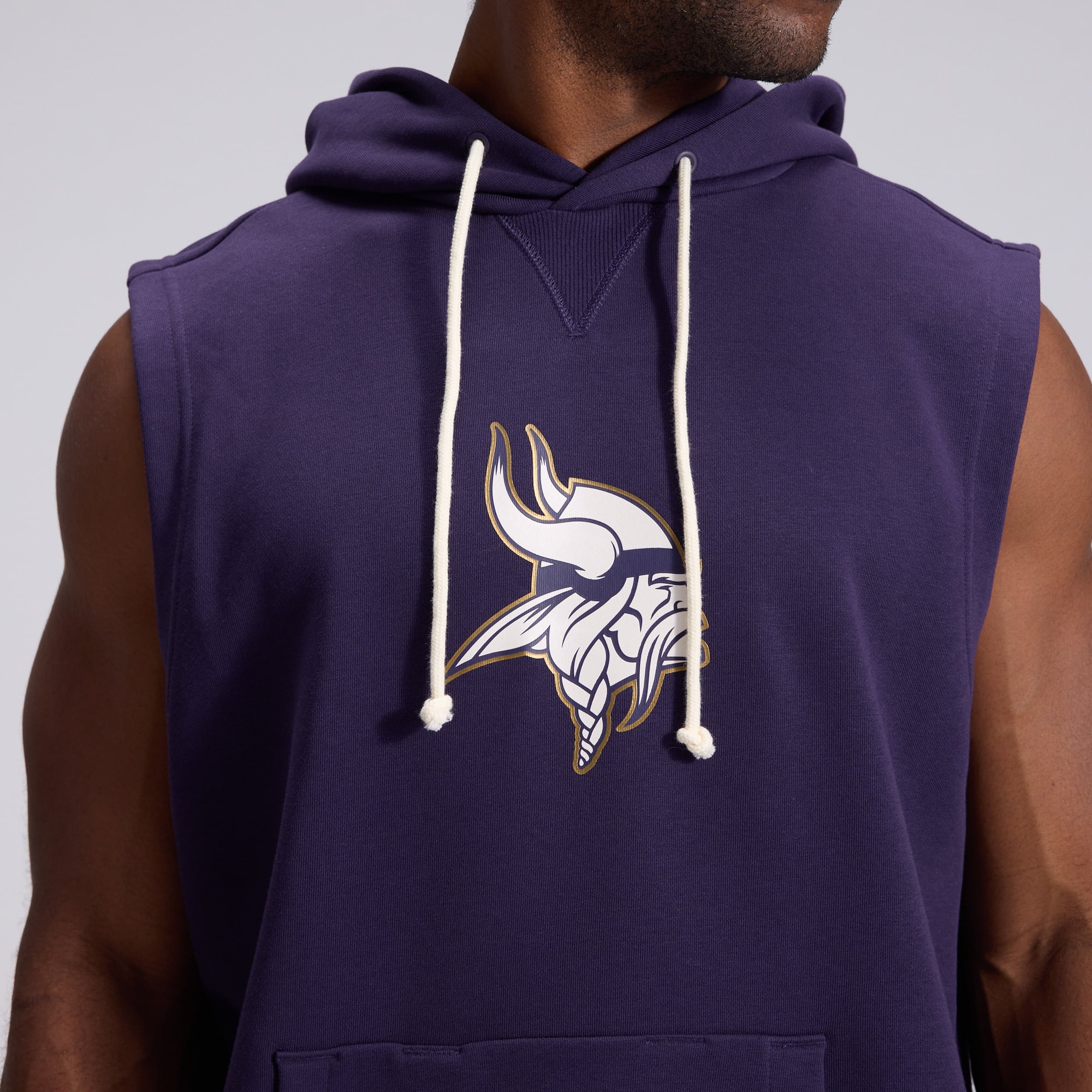 Sweat à capuche sans manches en polaire Nike pour homme, collection Rivalries 2026 des Vikings du Minnesota, violet.