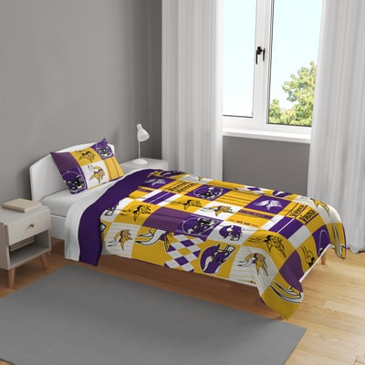 Minnesota Vikings Pegasus Patchwork Plaid Two-Piece Twin/Twin XL Bed in a Bag Set