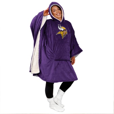 Minnesota Vikings Pegasus Team 50" x 70" Bloncho Sherpa Fan Cape
