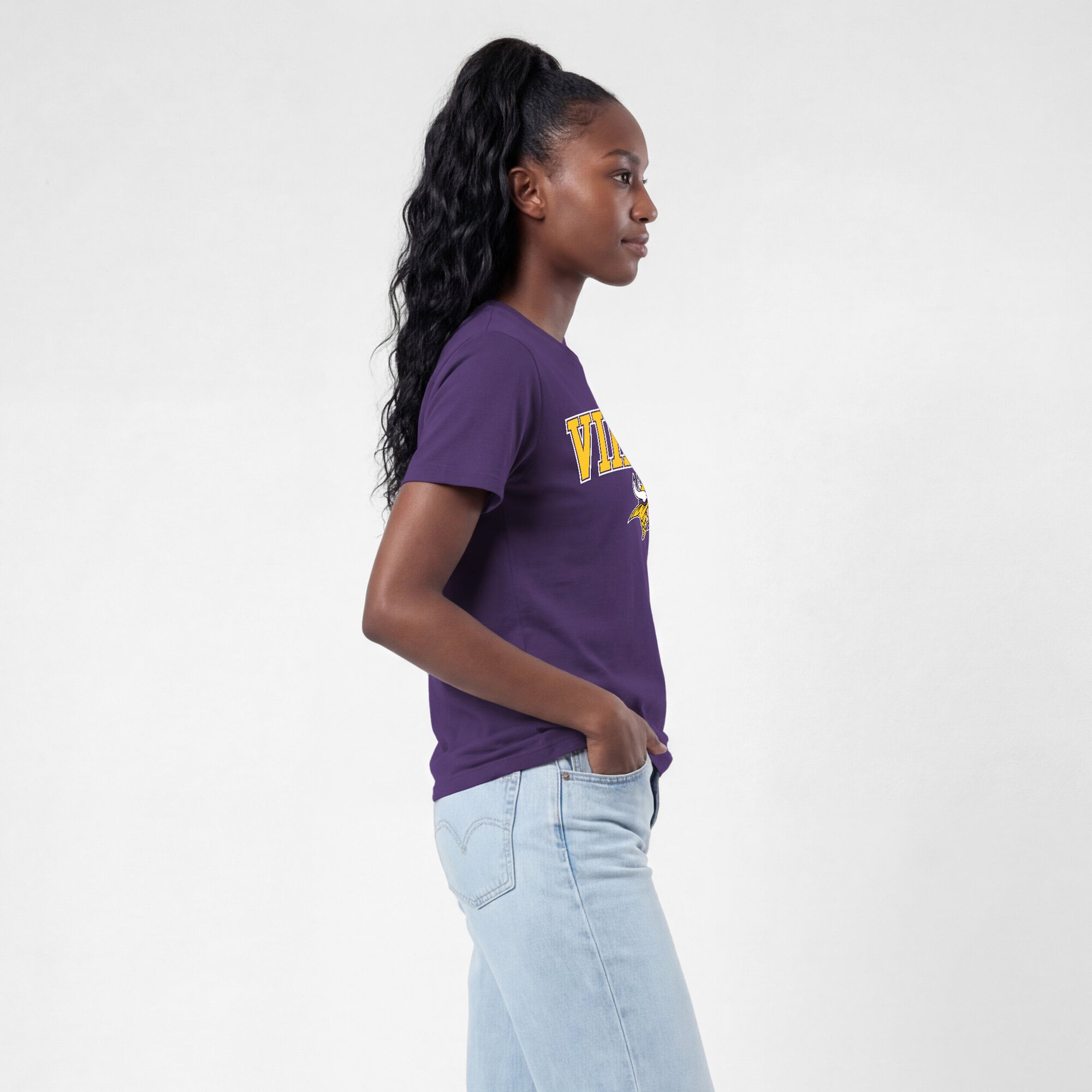 T-shirt Champion violet pour femmes avec logo arqué des Vikings du Minnesota