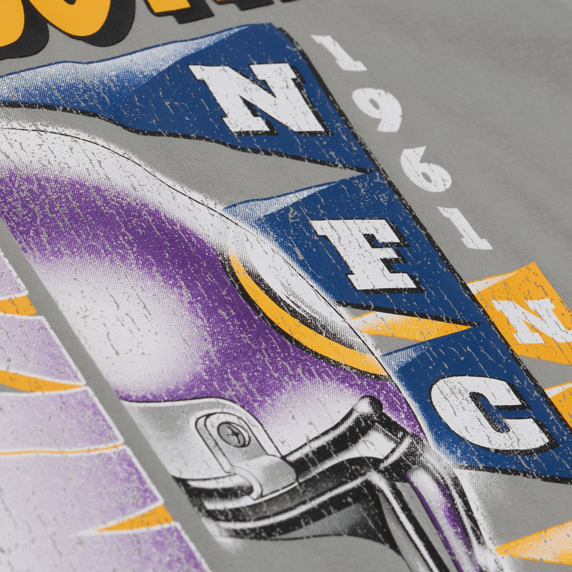 T-shirt court et carré à motif graphique urbain Mitchell & Ness pour femmes, gris, Minnesota Vikings