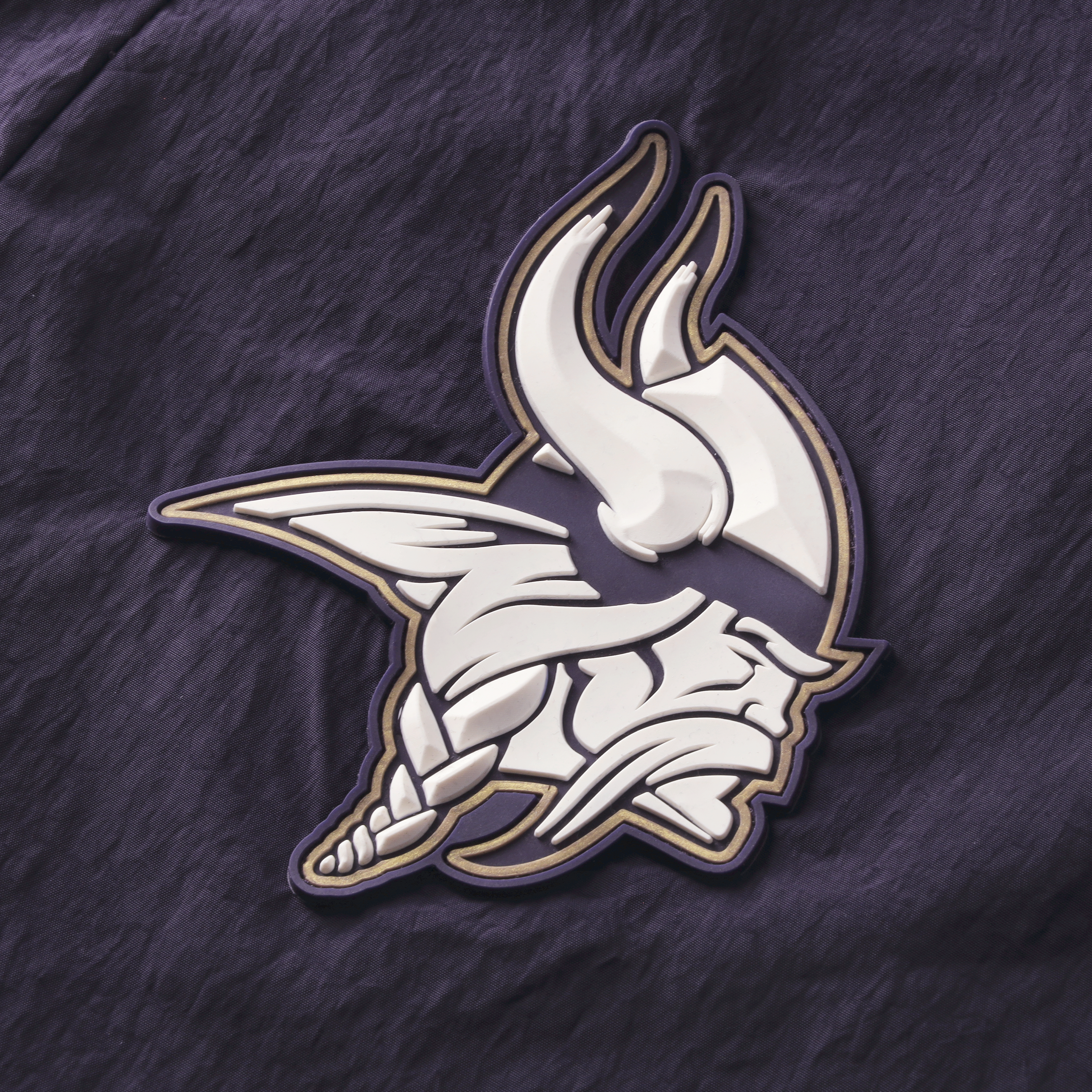 Pantalon tissé à jambes larges Nike pour femme, collection Minnesota Vikings 2026 Rivalries, violet