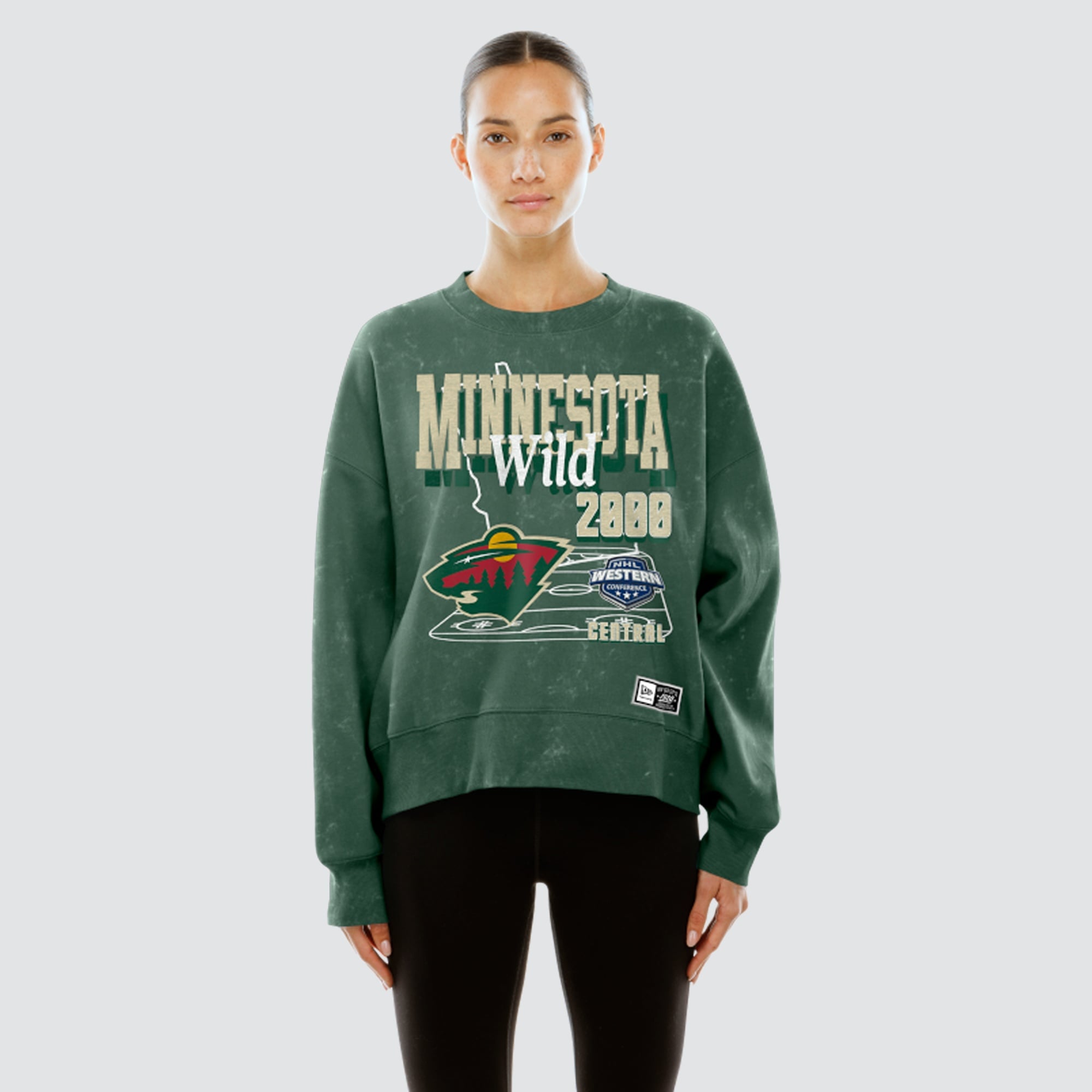 Sweat-shirt à col rond New Era vert Minnesota Wild Throwback en molleton délavé minéral pour femme