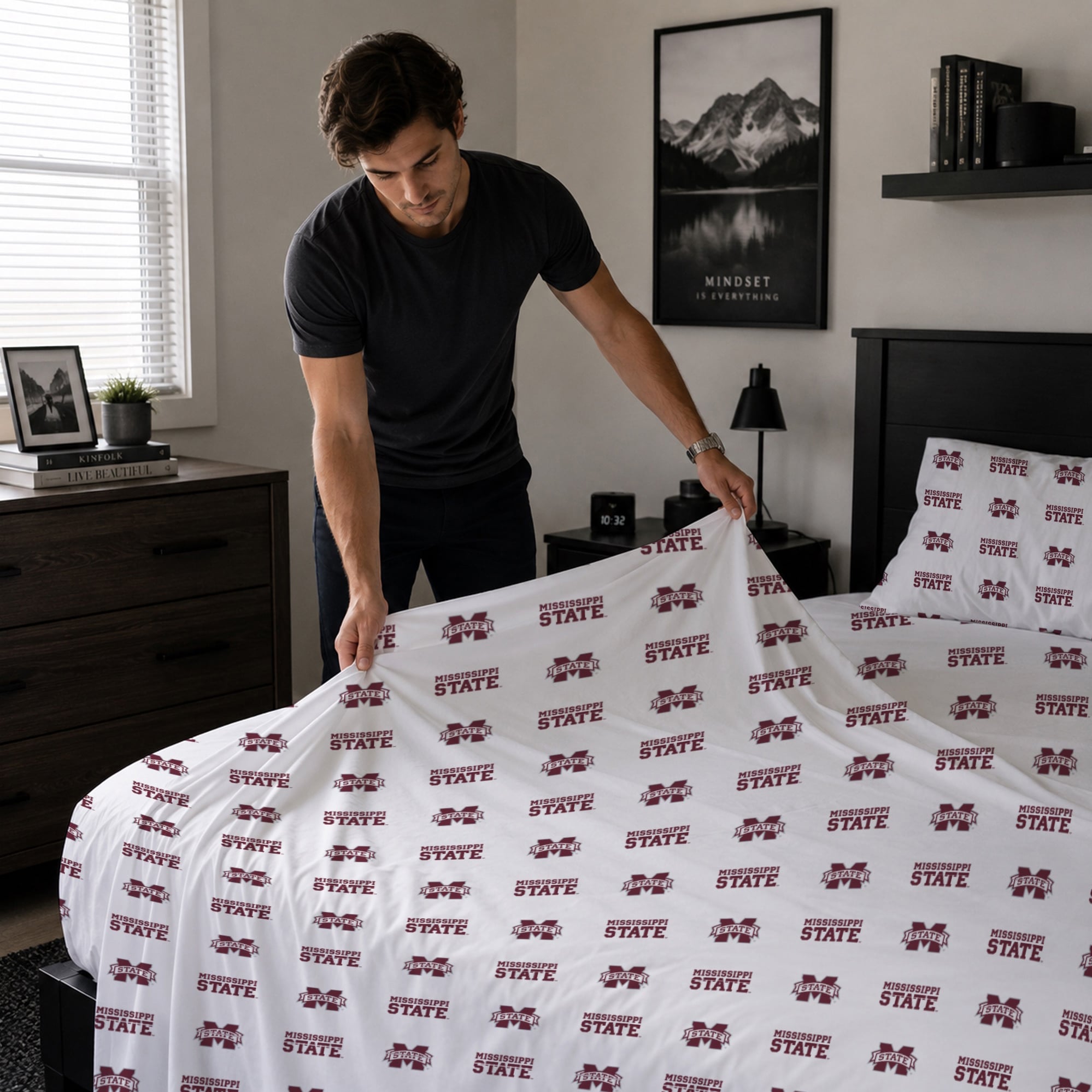 Pegasus Mississippi State Bulldogs Three-Piece Twin Sheet Set