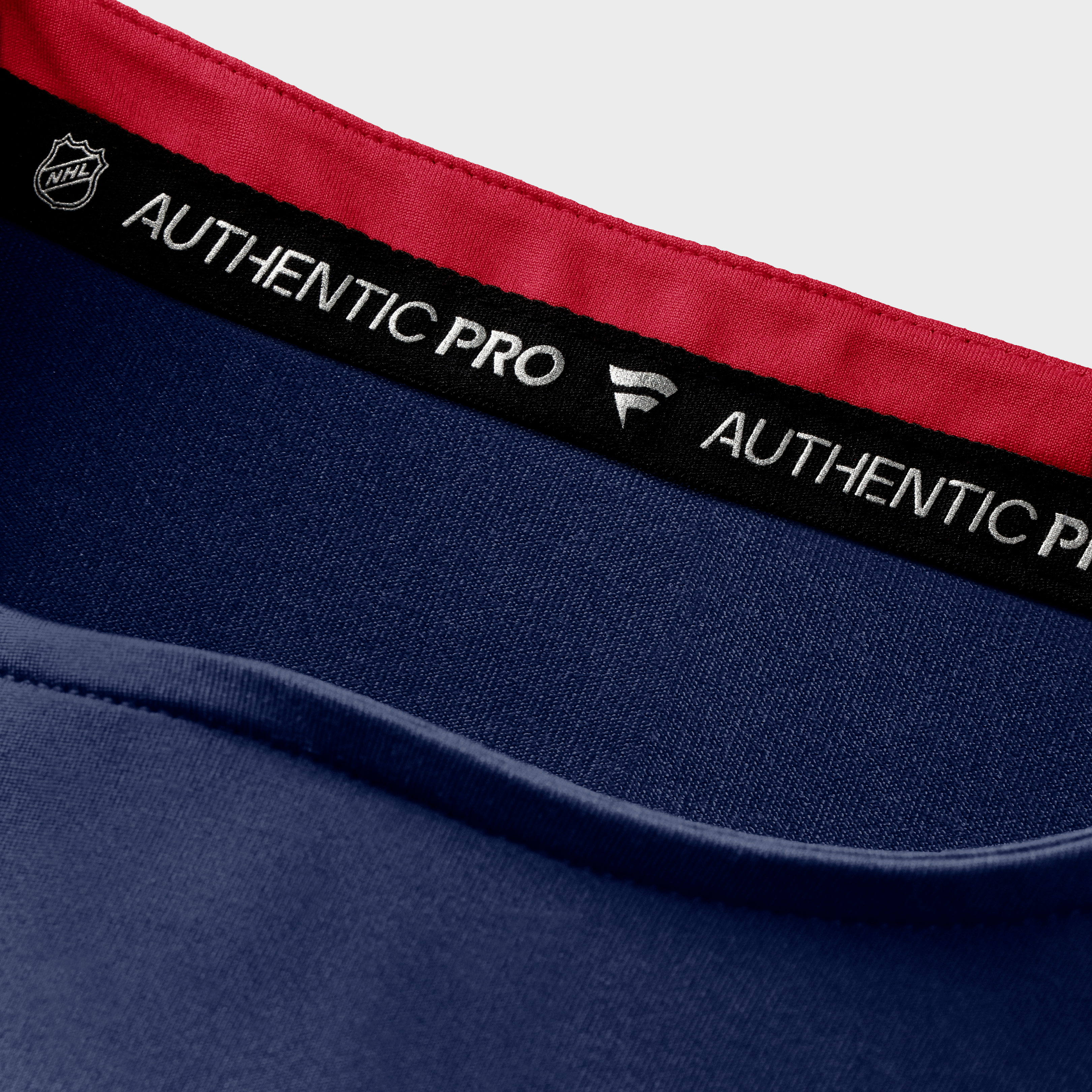 T-shirt authentique Pro Rink Tech bleu marine des Canadiens de Montréal pour homme, marque Fanatics.