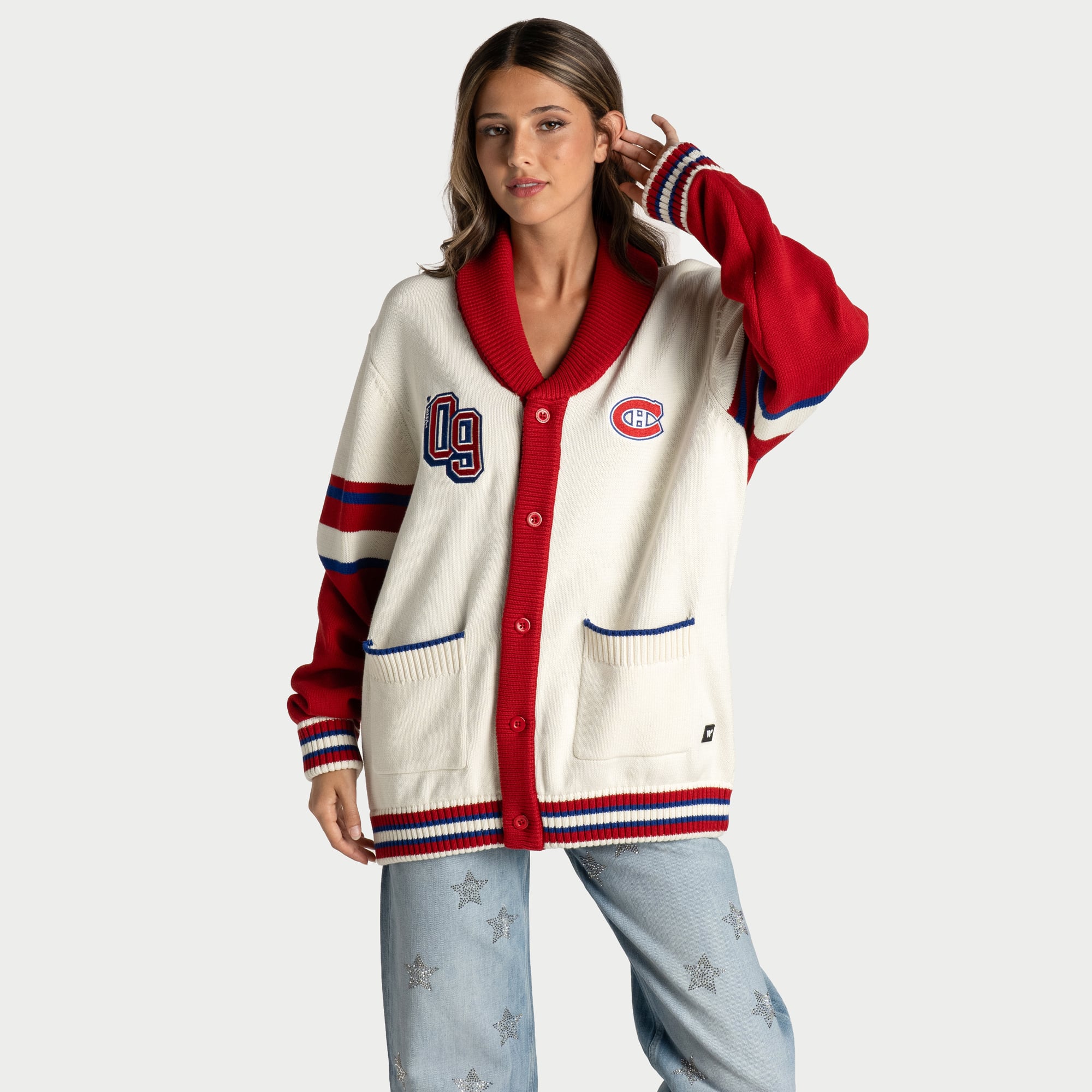 Pull en jacquard crème à col roulé The Wild Collective pour femme, motif Canadiens de Montréal