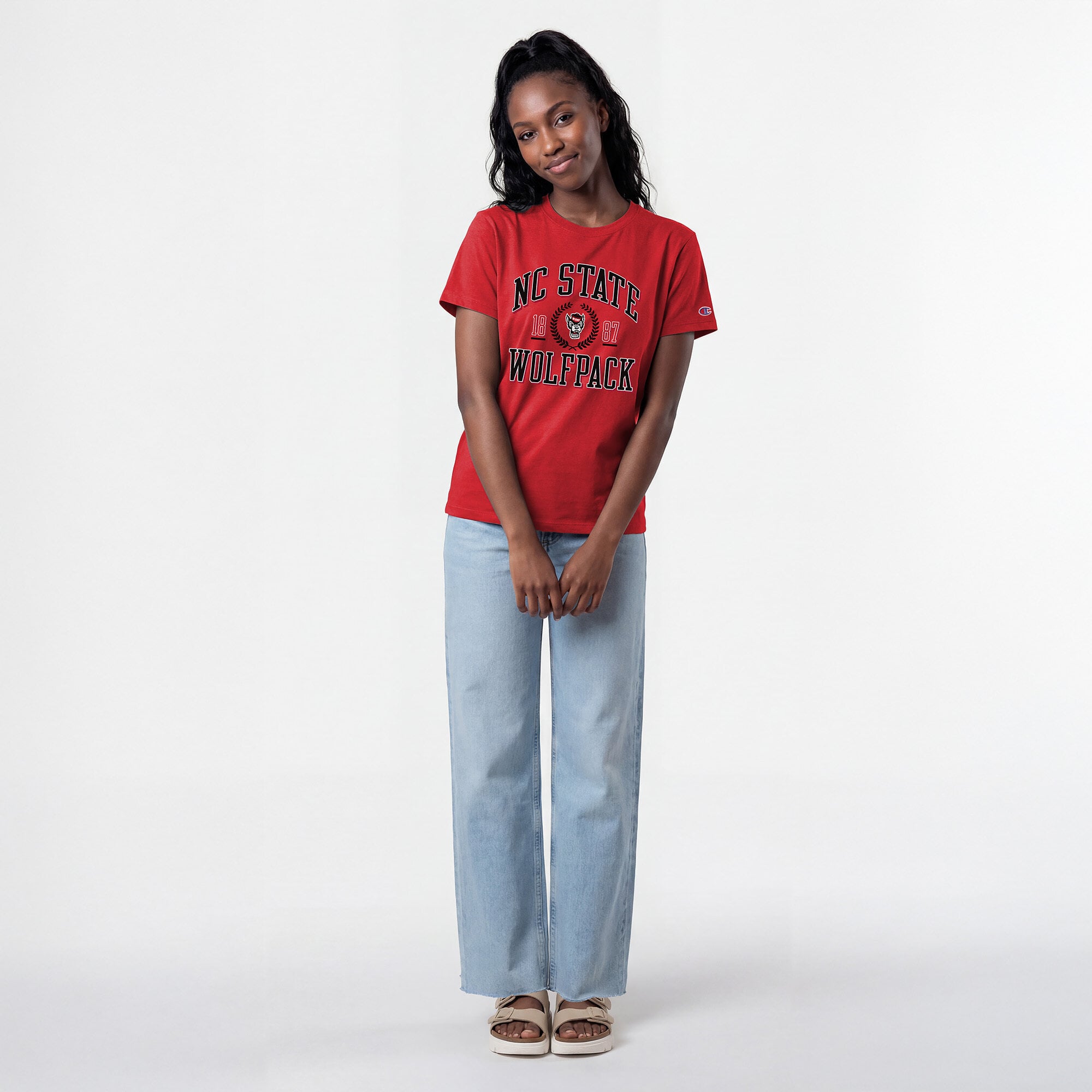 T-shirt de style vie Champion Red NC State Wolfpack pour femmes