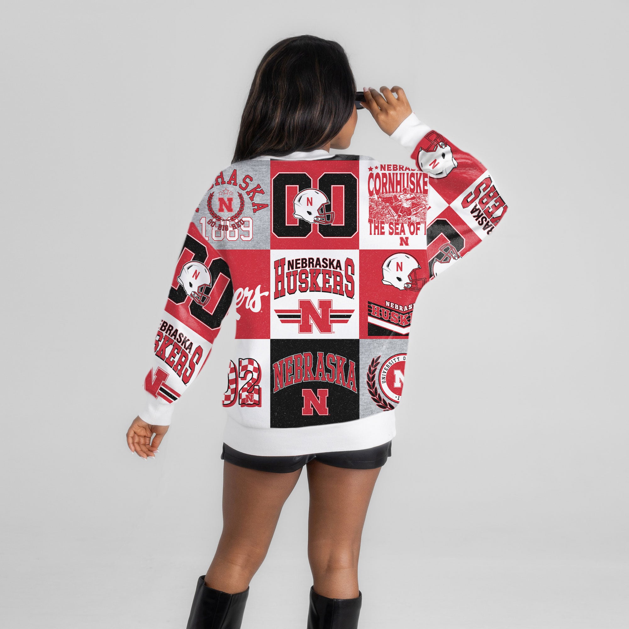 Pull à manches longues patchwork « Highlight Reel » écarlate Nebraska Huskers pour femme, collection Gameday Couture.