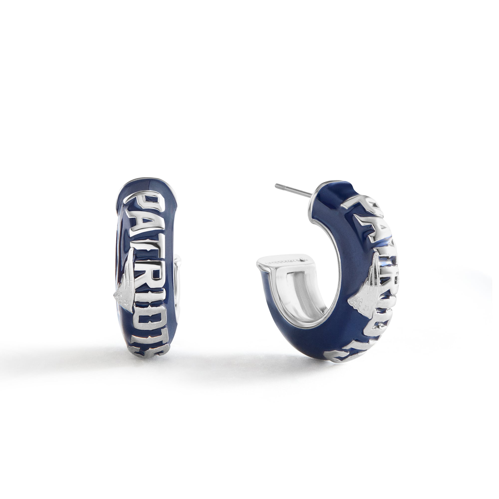 Boucles d'oreilles créoles en émail bombé BaubleBar New England Patriots