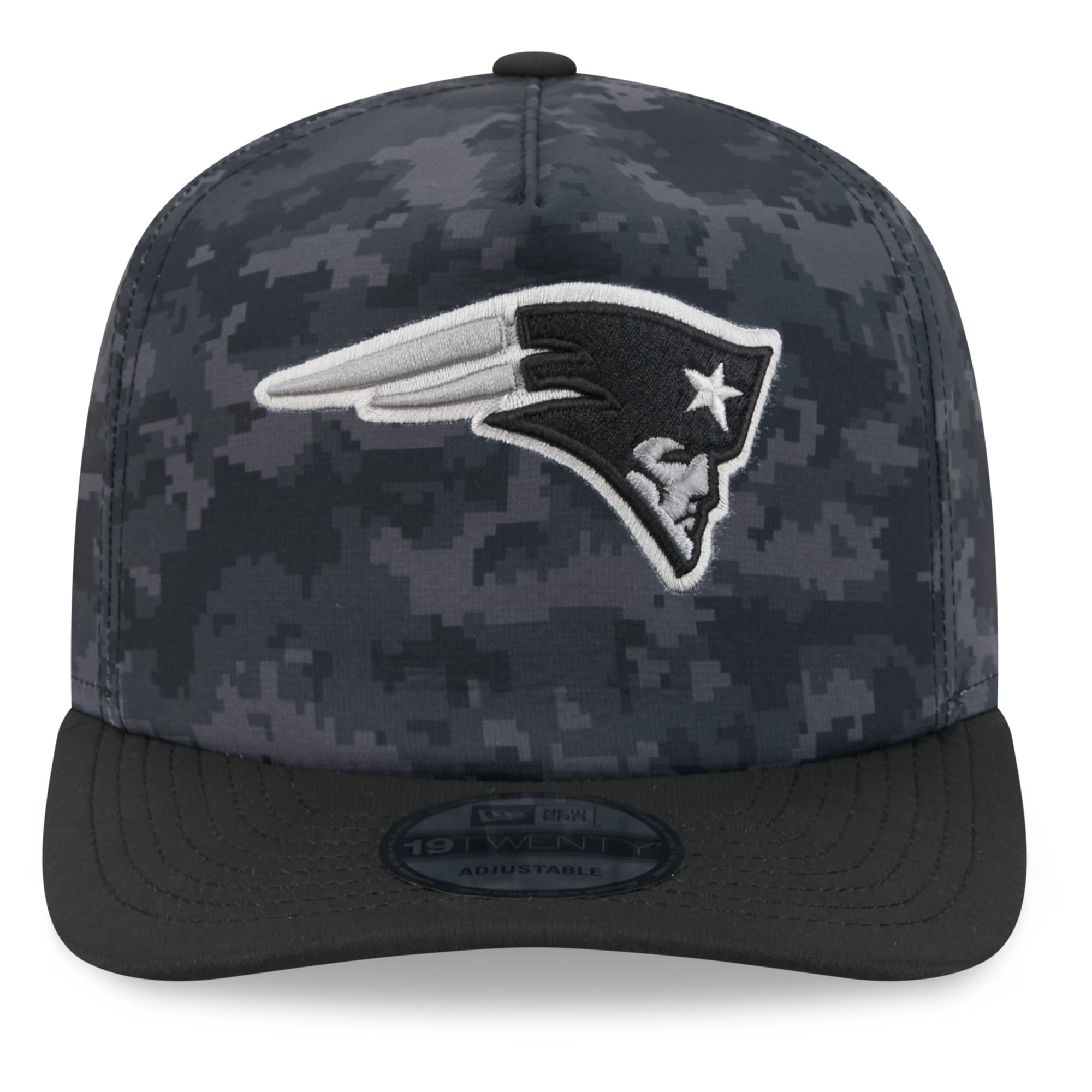 Men's New Era Black New England Patriots 2026 Salute To Service 19TWENTY Adjustable Hat