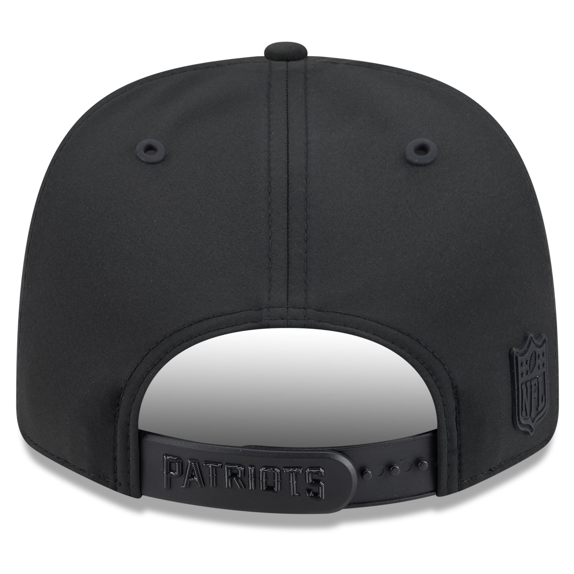 Men's New Era Black New England Patriots 2026 Sideline 9SEVENTY Adjustable Hat