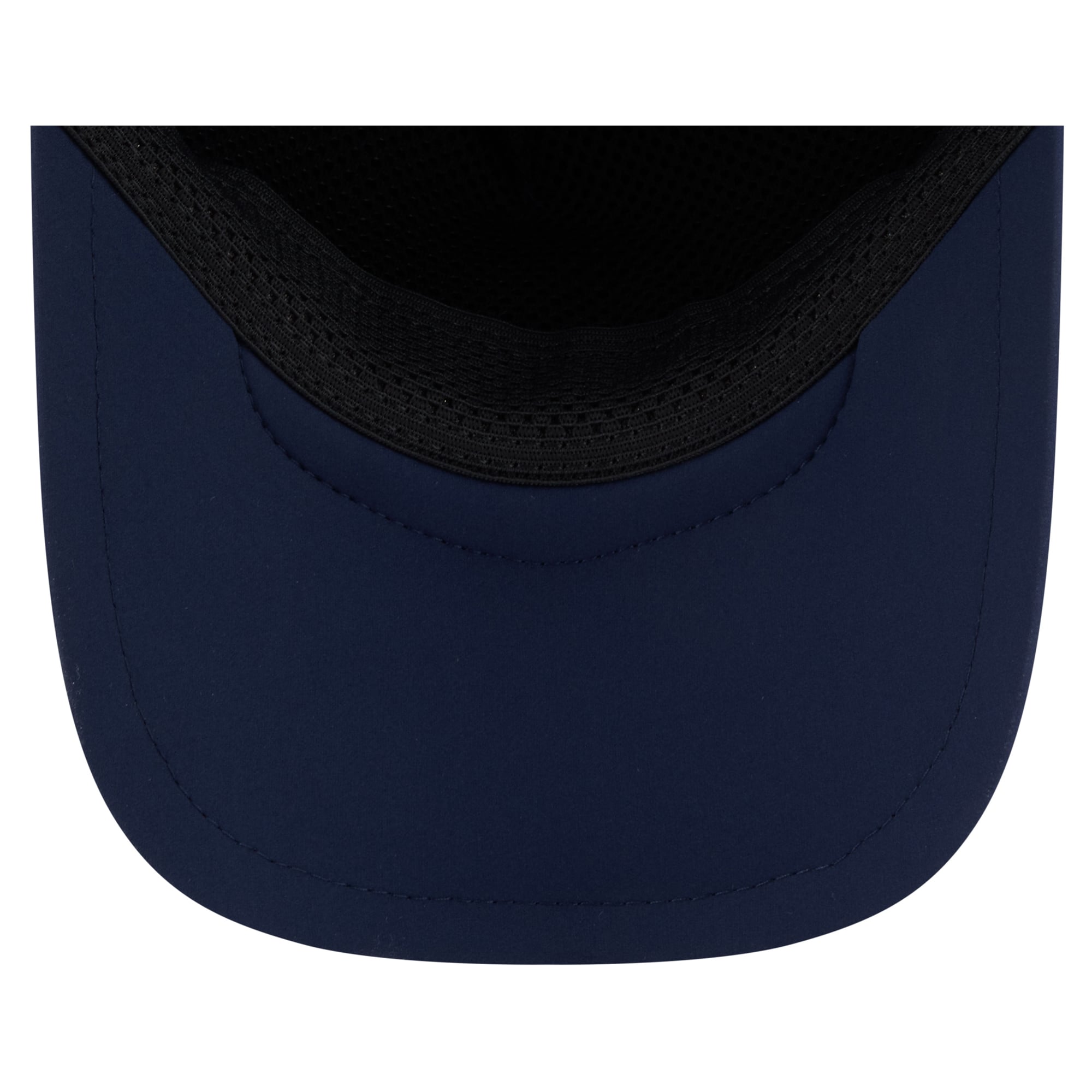 Men's New Era Navy New England Patriots 2026 Sideline Apex 9FORTY Adjustable Trucker Hat
