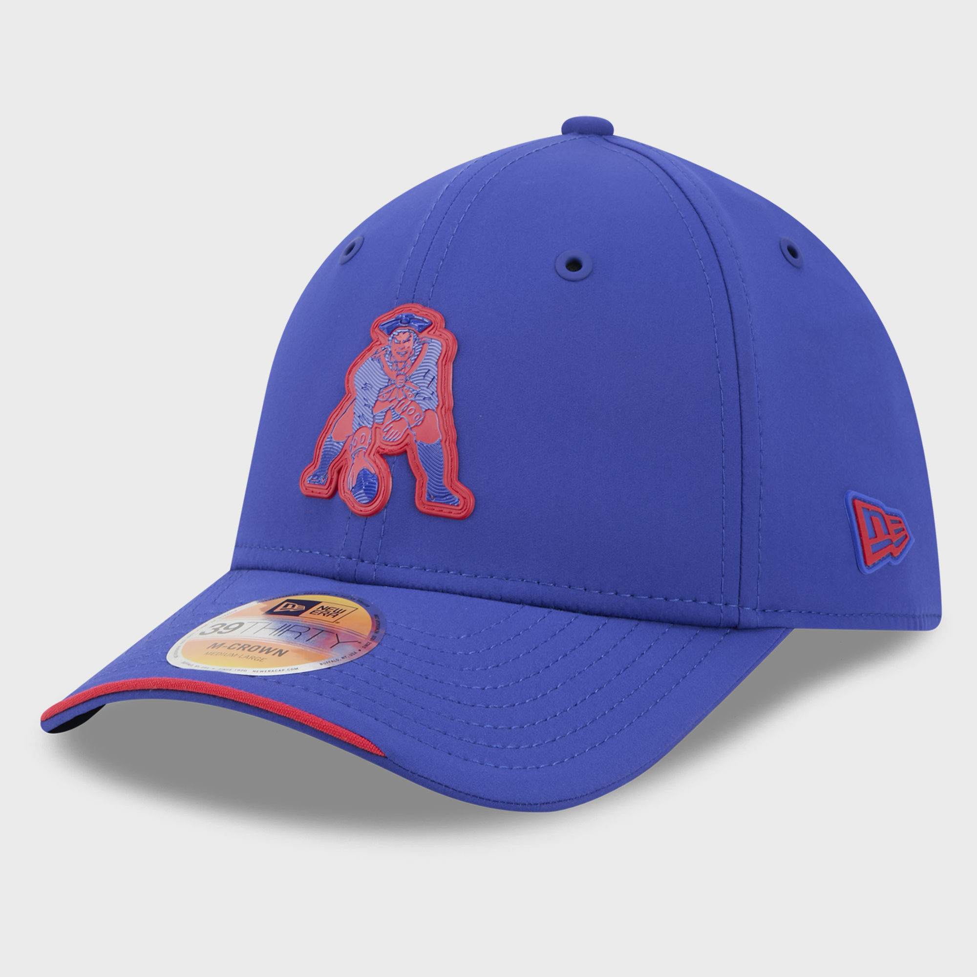 Men's New Era Royal England Patriots 2026 Sideline Throwback 39THIRTY M-Crown Flex Hat