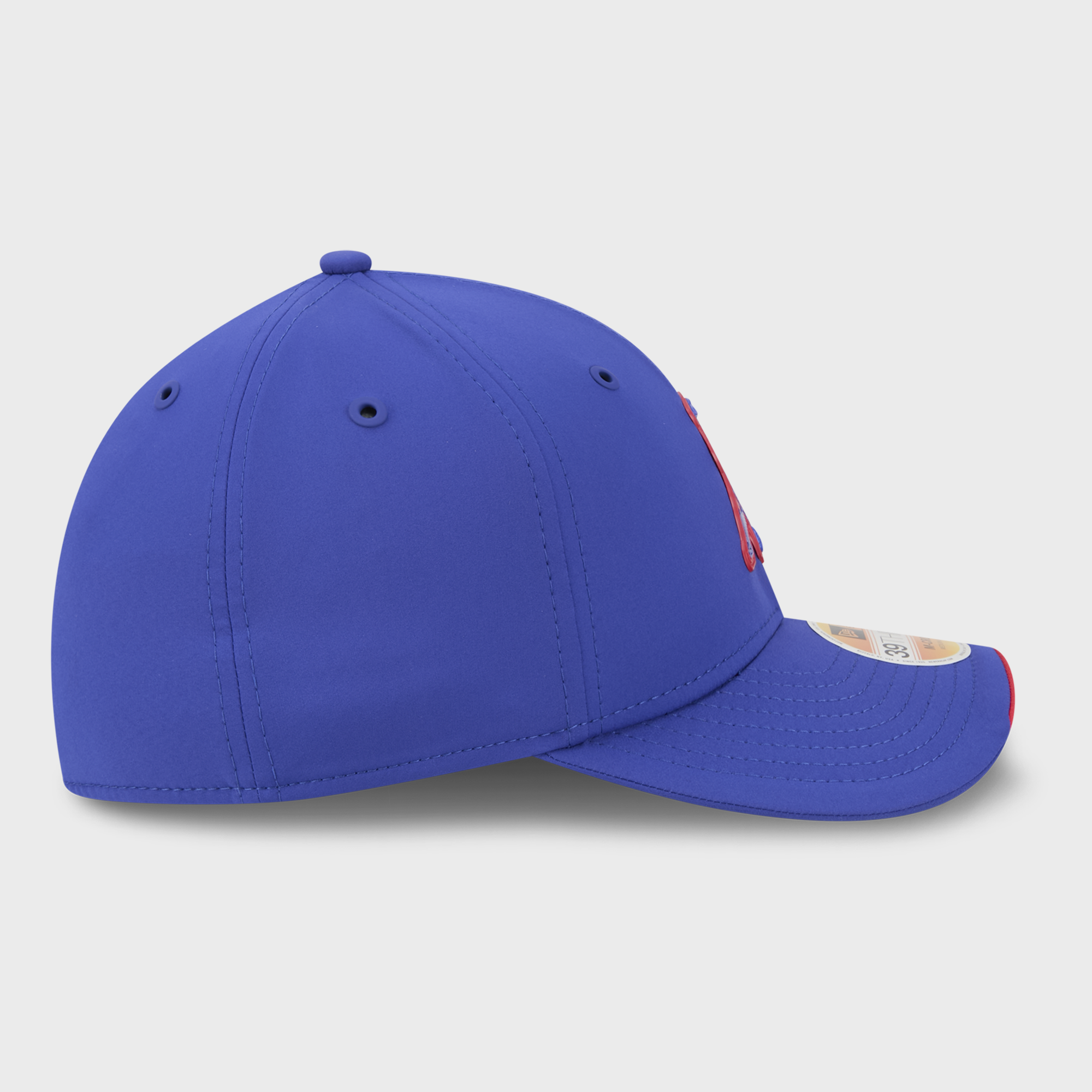 Men's New Era Royal England Patriots 2026 Sideline Throwback 39THIRTY M-Crown Flex Hat