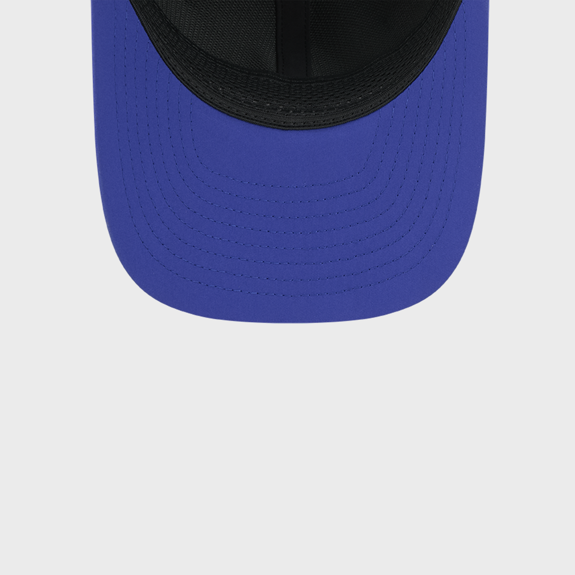 Men's New Era Royal England Patriots 2026 Sideline Throwback 39THIRTY M-Crown Flex Hat