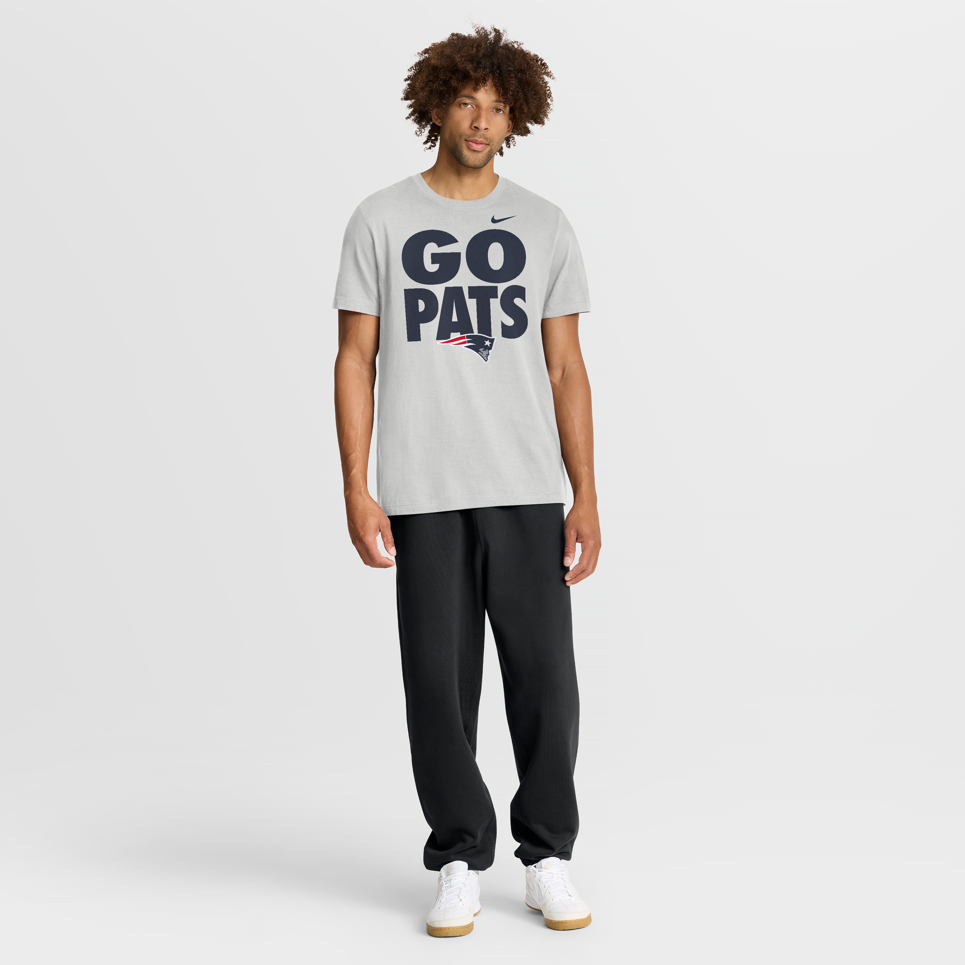 T-shirt Nike pour homme, bleu marine, logo essentiel des New England Patriots