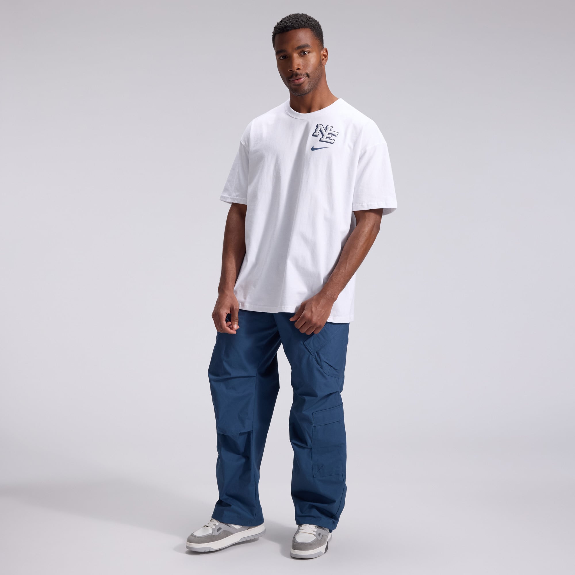 T-shirt Nike Max90 blanc pour homme, collection New England Patriots Rivalries
