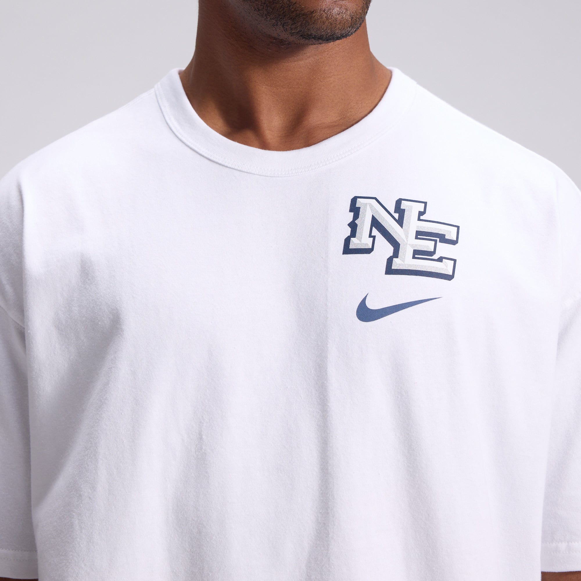 T-shirt Nike Max90 blanc pour homme, collection New England Patriots Rivalries
