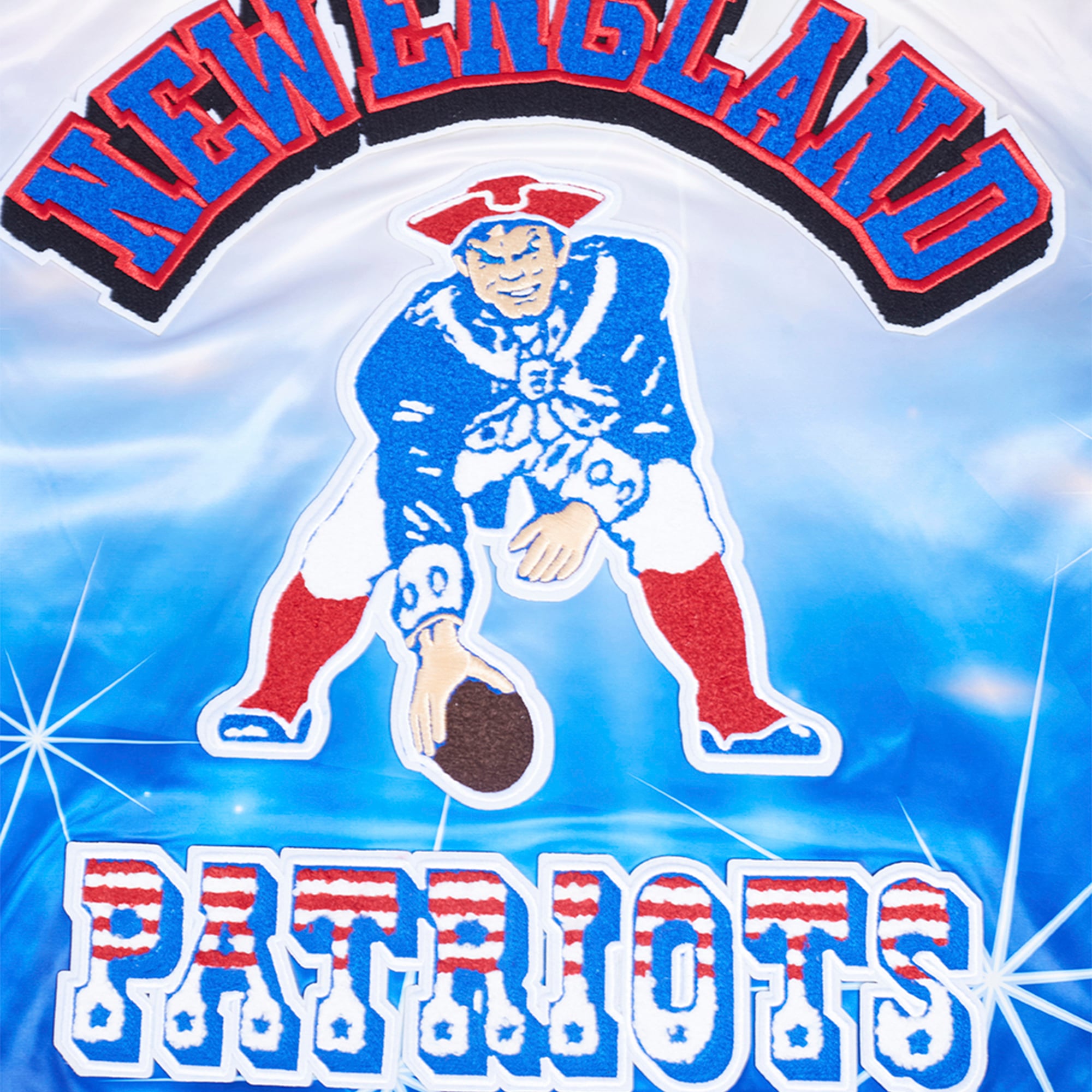 Veste à boutons-pression en satin sublimé Pro Standard bleu marine New England Patriots pour homme