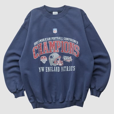 New England Patriots Gildan 2001 Pullover Sweatshirt - Navy - S by Fanatics Real Vintage