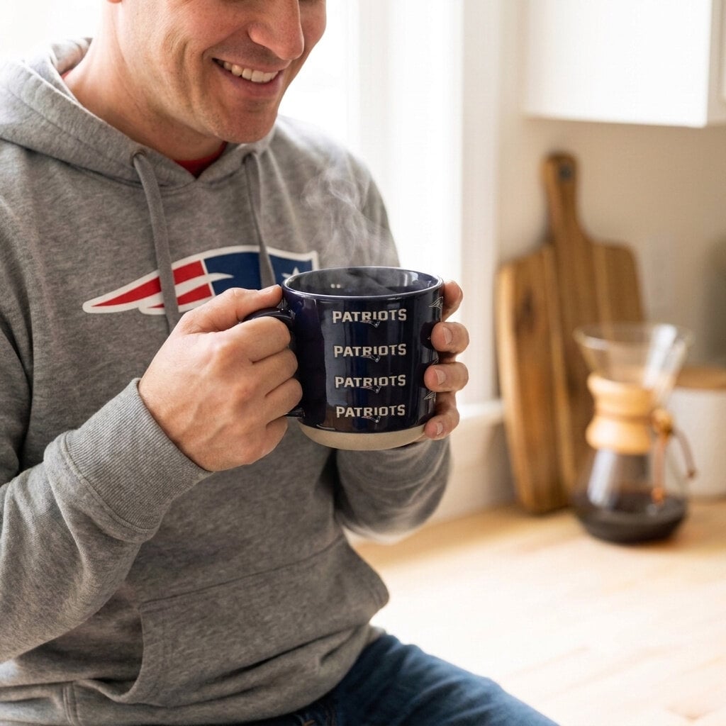 Mug Pegasus New England Patriots 17 oz, logo ton sur ton, finition sablée