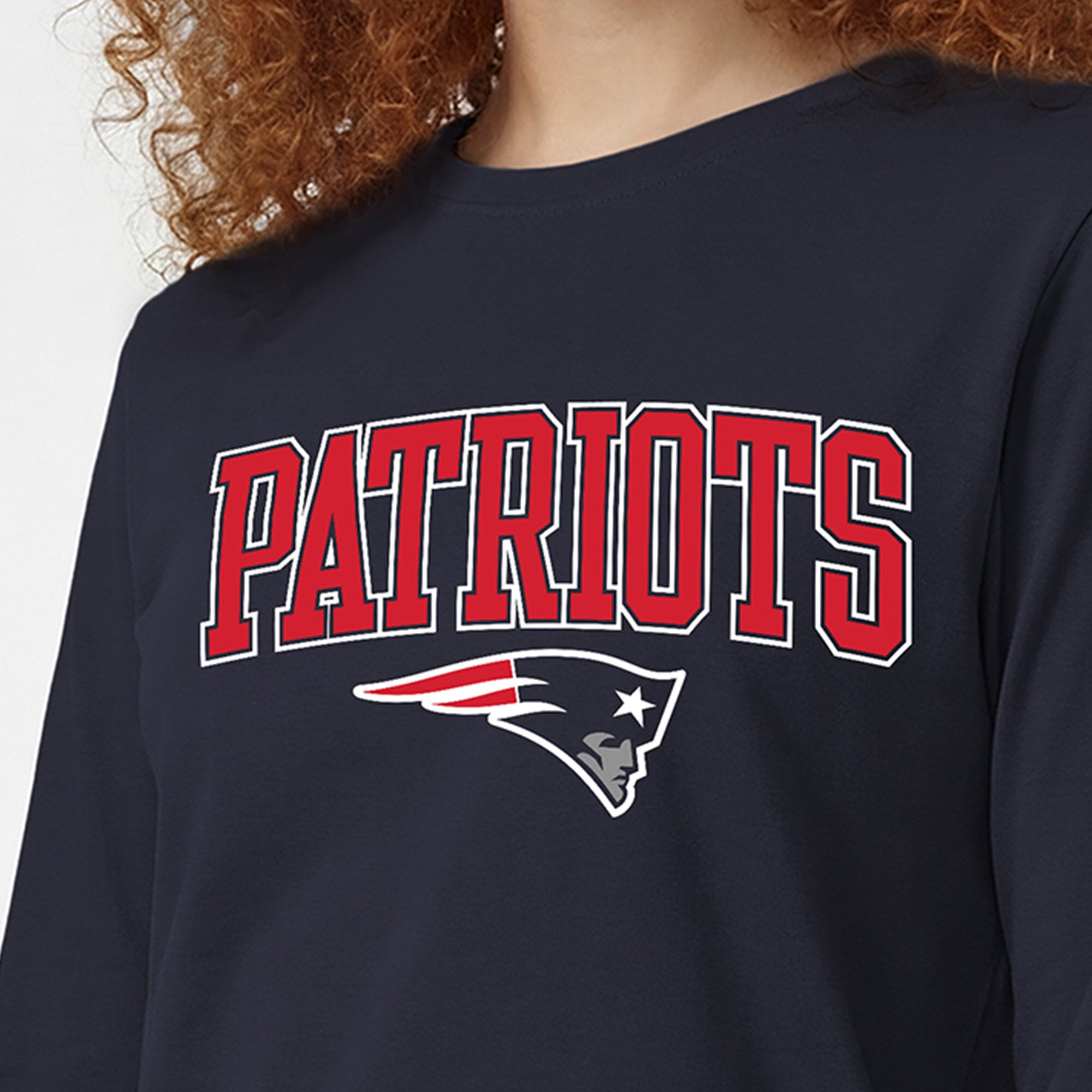 T-shirt à manches longues Champion Royal New England Patriots Core Logo pour femmes
