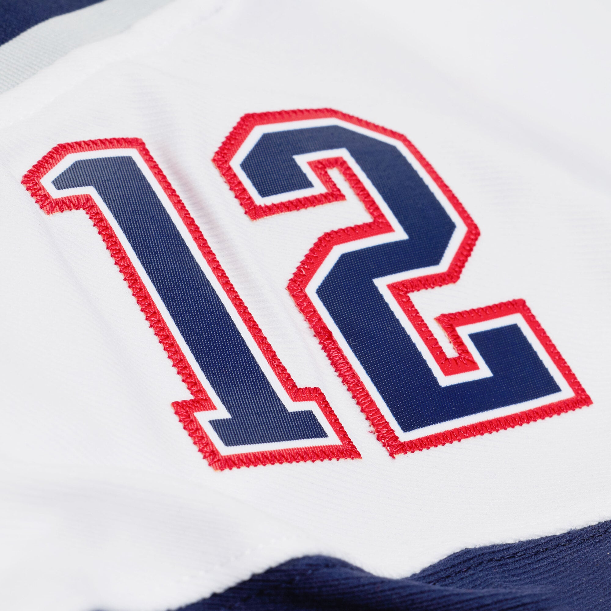Women's Mitchell & Ness Tom Brady White New England Patriots 2000 Legacy Replica Jersey