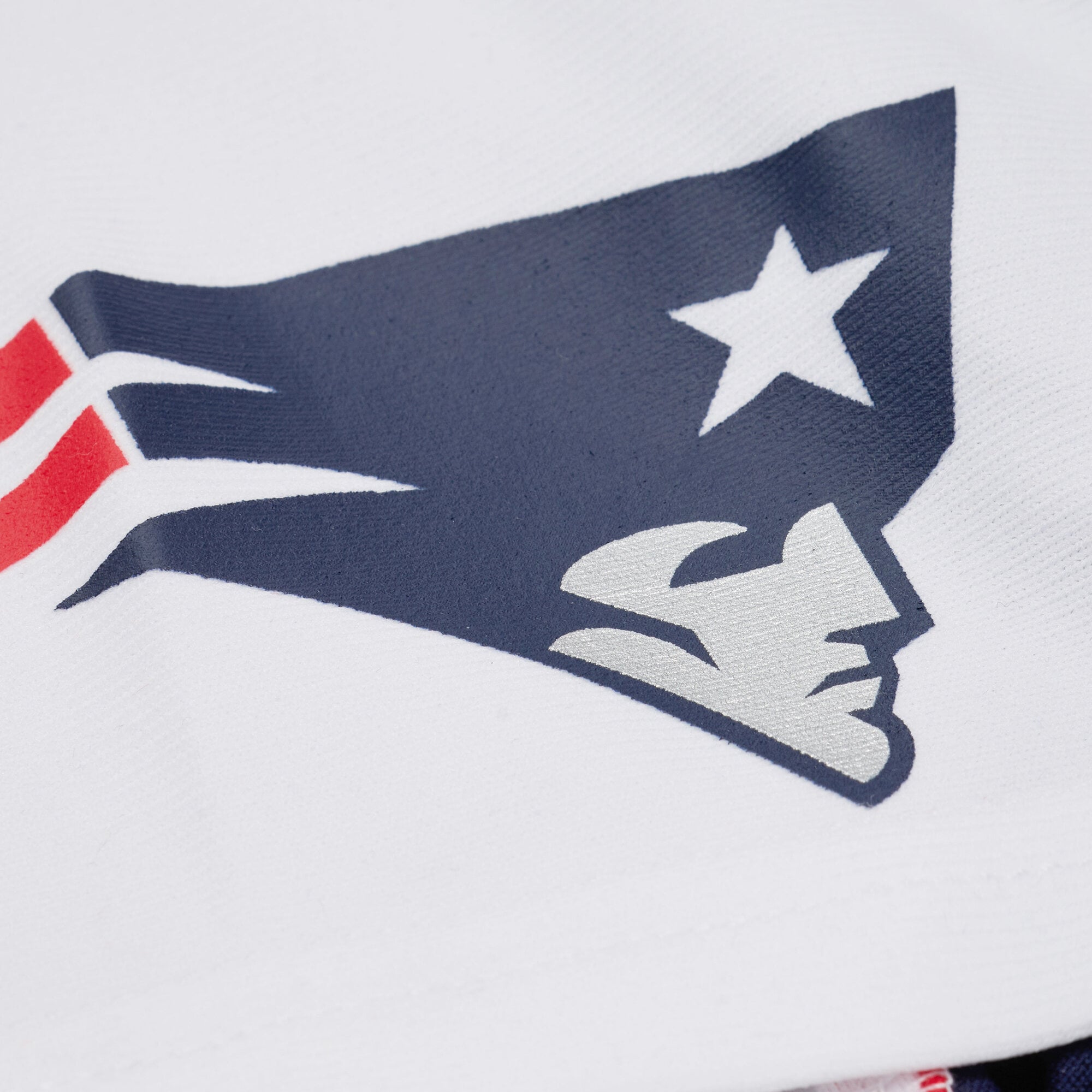 Women's Mitchell & Ness Tom Brady White New England Patriots 2000 Legacy Replica Jersey