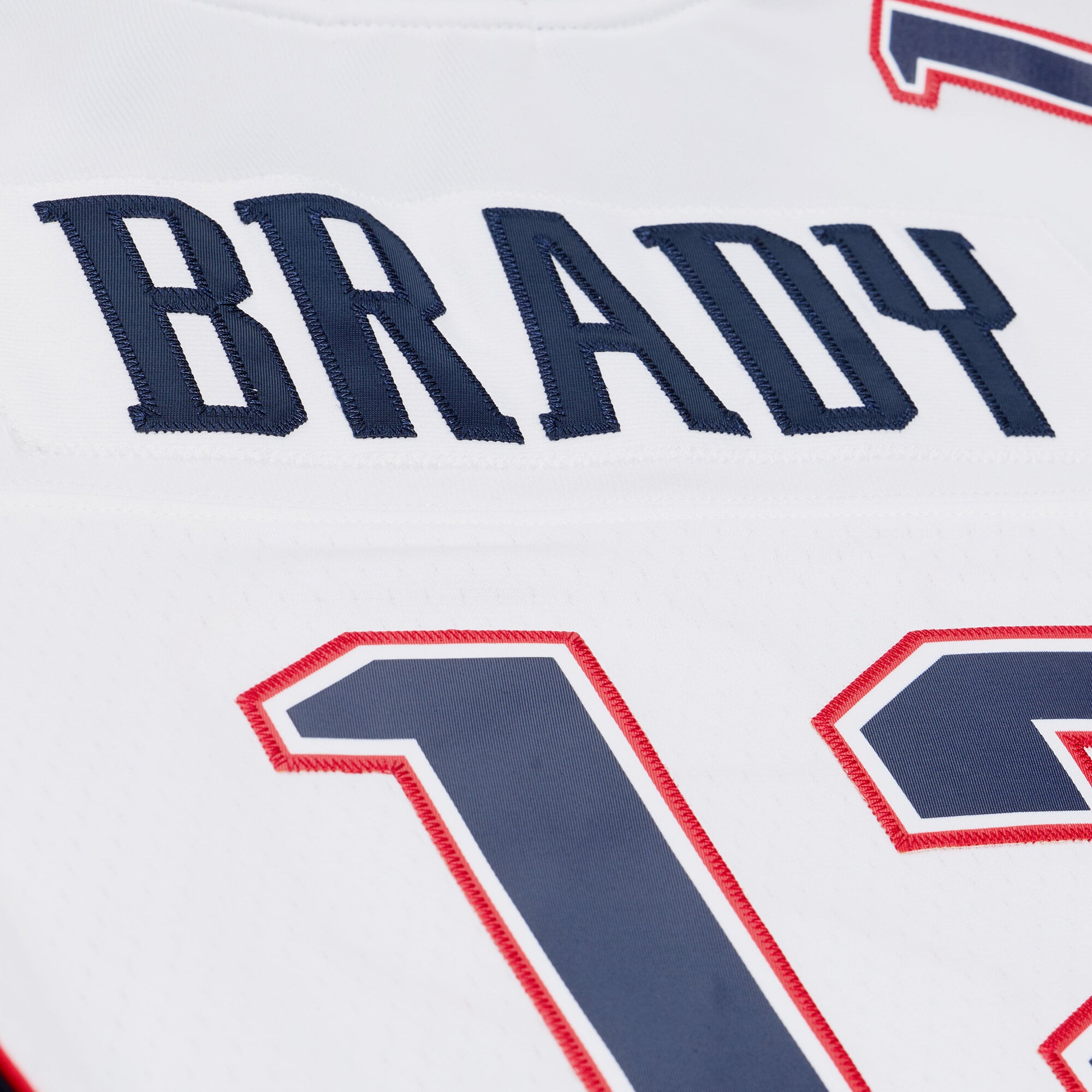 Women's Mitchell & Ness Tom Brady White New England Patriots 2000 Legacy Replica Jersey