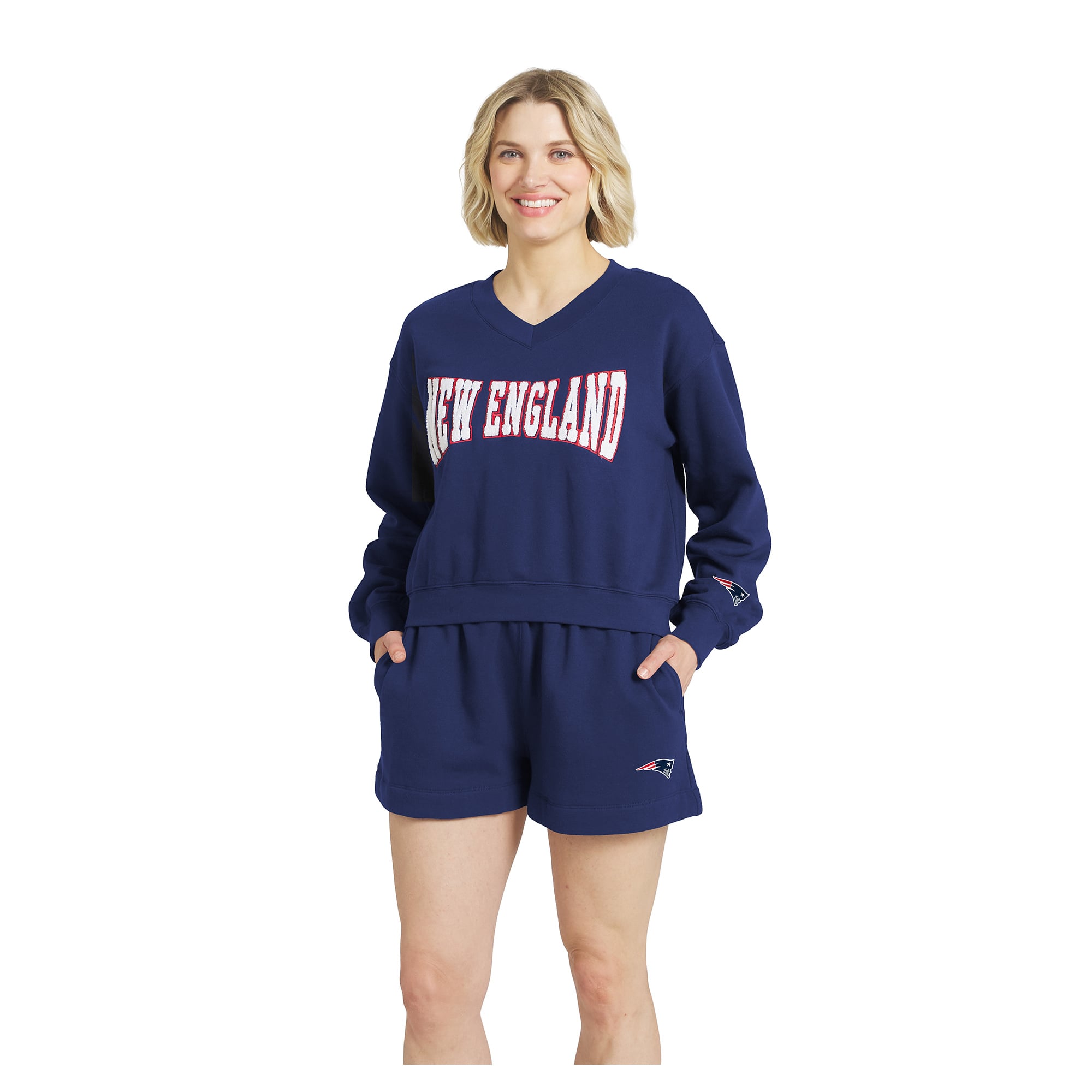 Women's WEAR by Erin Andrews Navy New England Patriots Fleece V-Neck Lounge Set