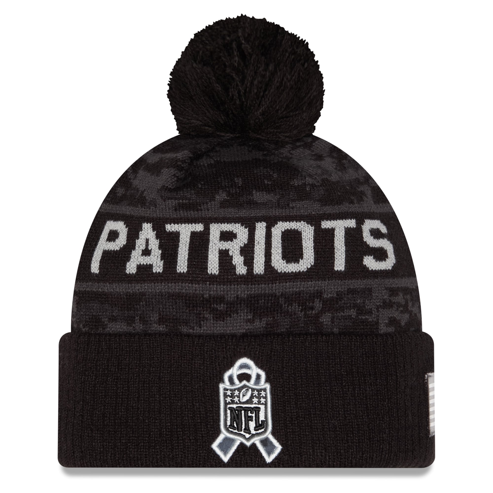 Bonnet à revers New Era noir pour jeunes, New England Patriots 2026 Salute To Service, avec pompon