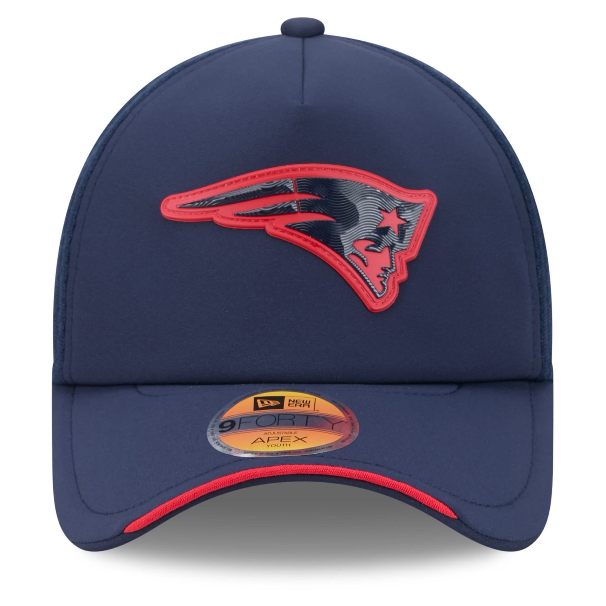 Youth New Era Navy New England Patriots 2026 Sideline Apex 9FORTY Adjustable Trucker Hat