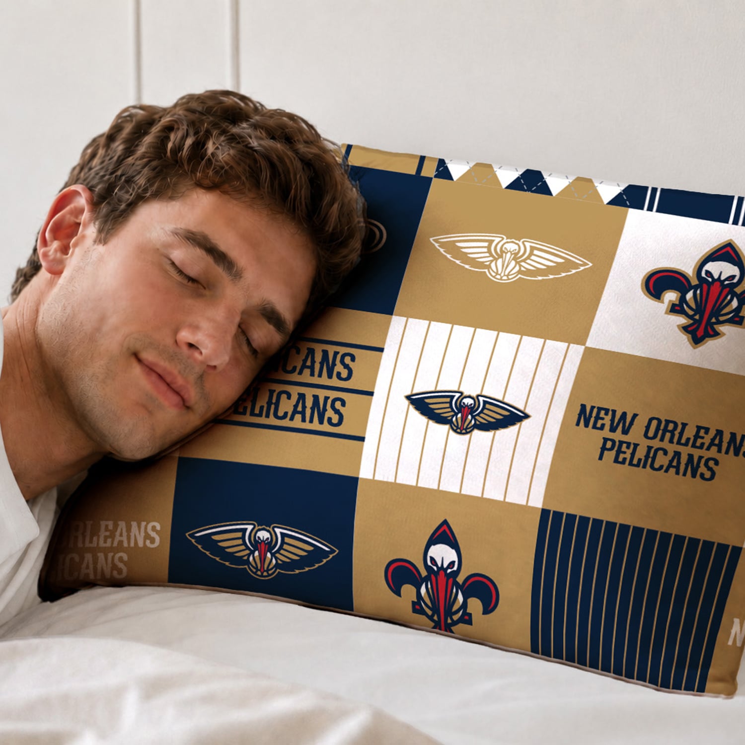 Pegasus New Orleans Pelicans Patchwork Plaid Three-Piece Full/Queen Bed in a Bag Set