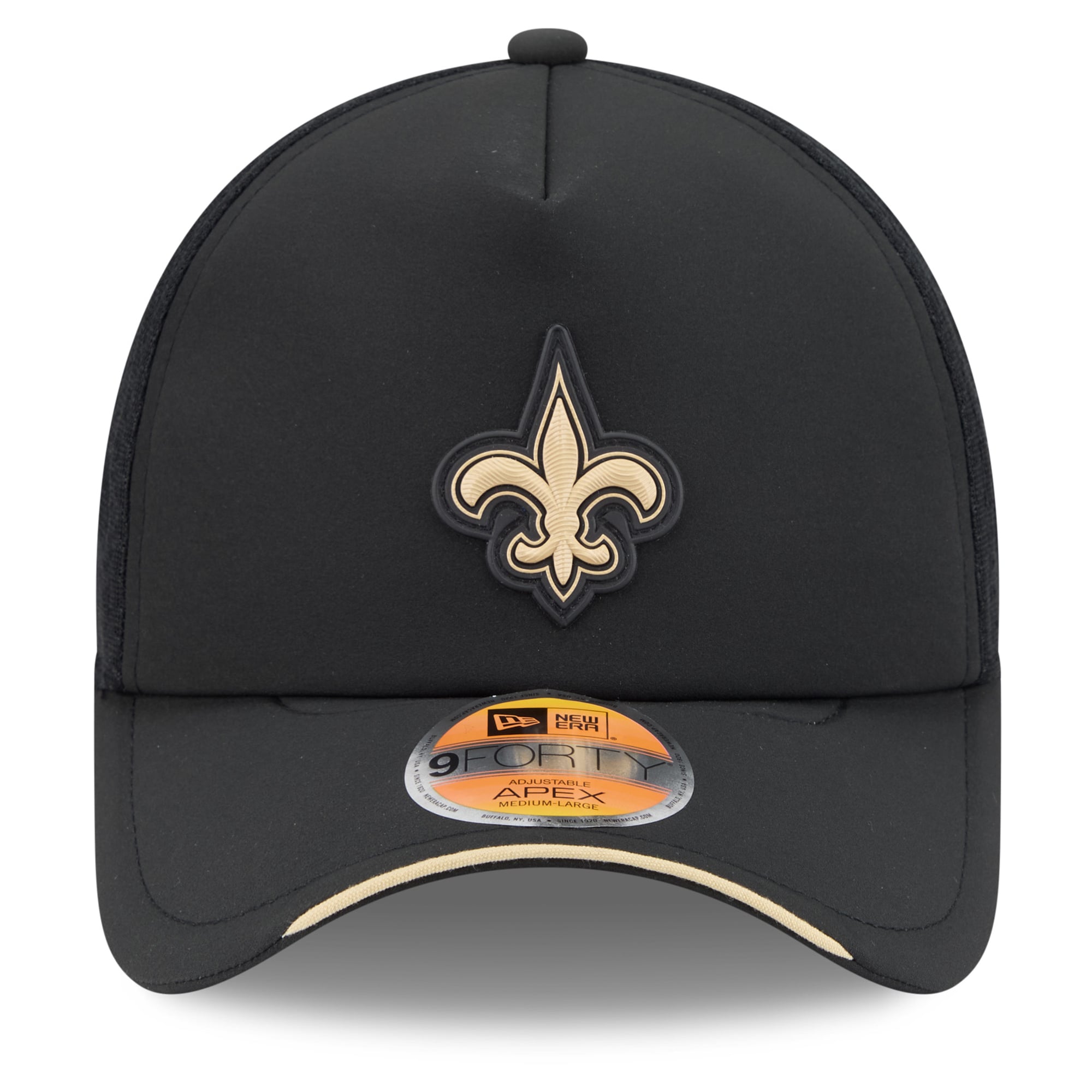 Men's New Era Black New Orleans Saints 2026 Sideline Apex 9FORTY Adjustable Trucker Hat