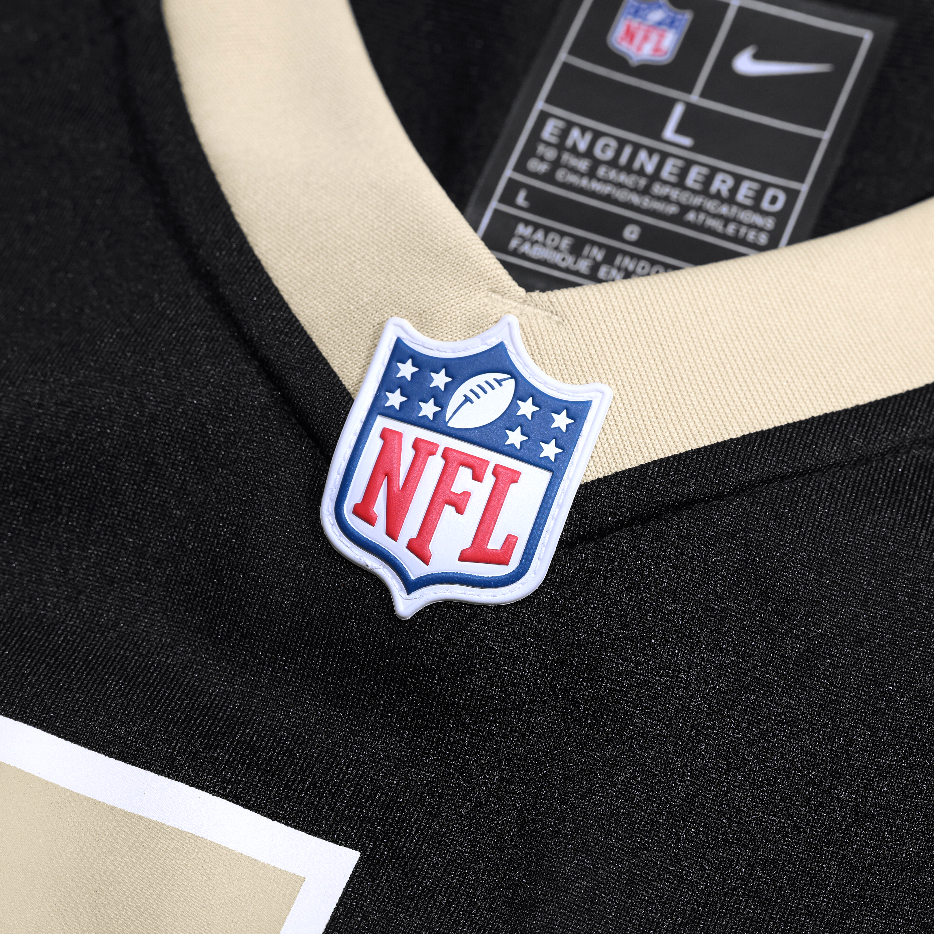 Maillot de match Nike Tyler Shough noir pour homme, écusson la 60e saison des Saints Nouvelle-Orléans