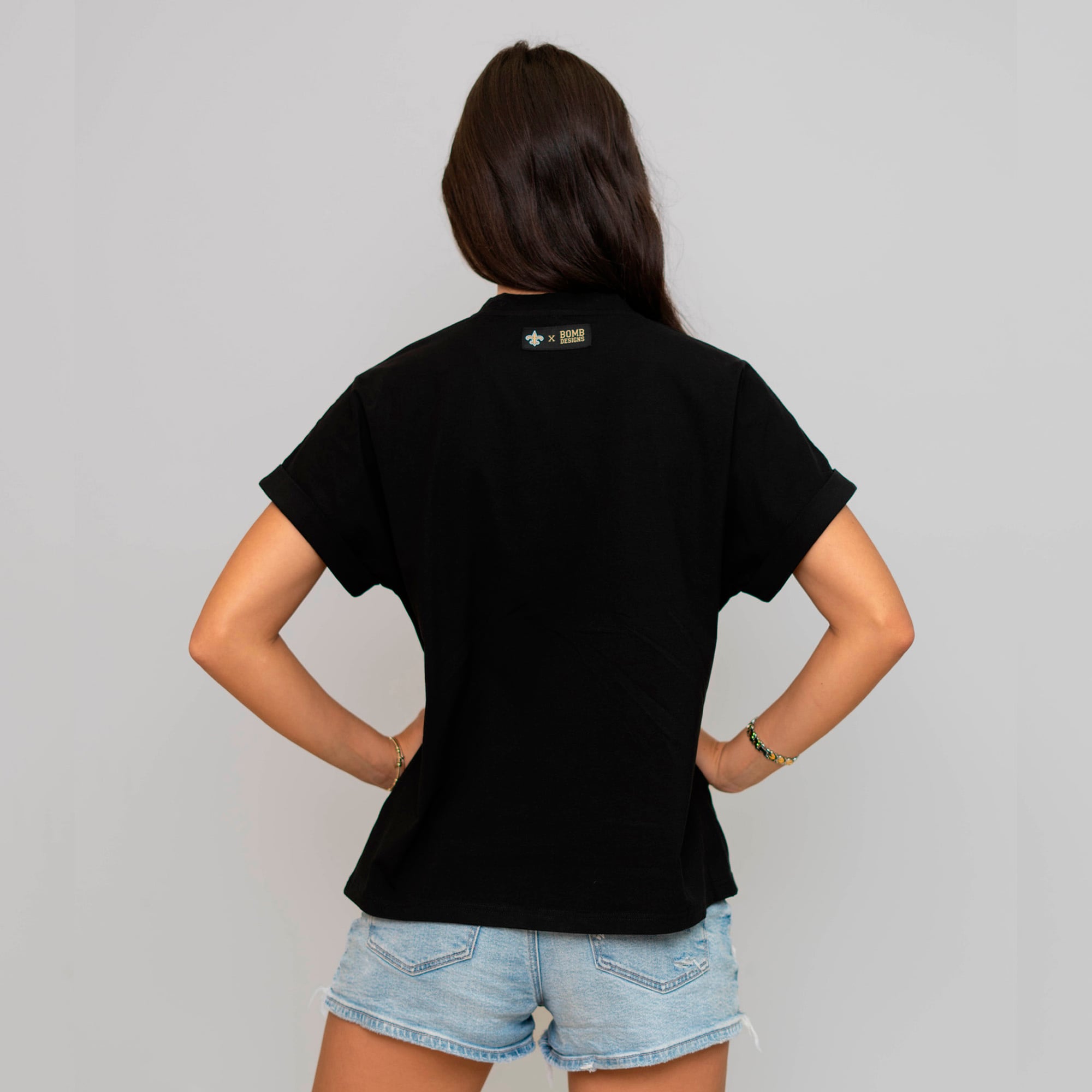 T-shirt à manches retroussées noir Bomb Designs pour femmes, motif Saints de la Nouvelle-Orléans