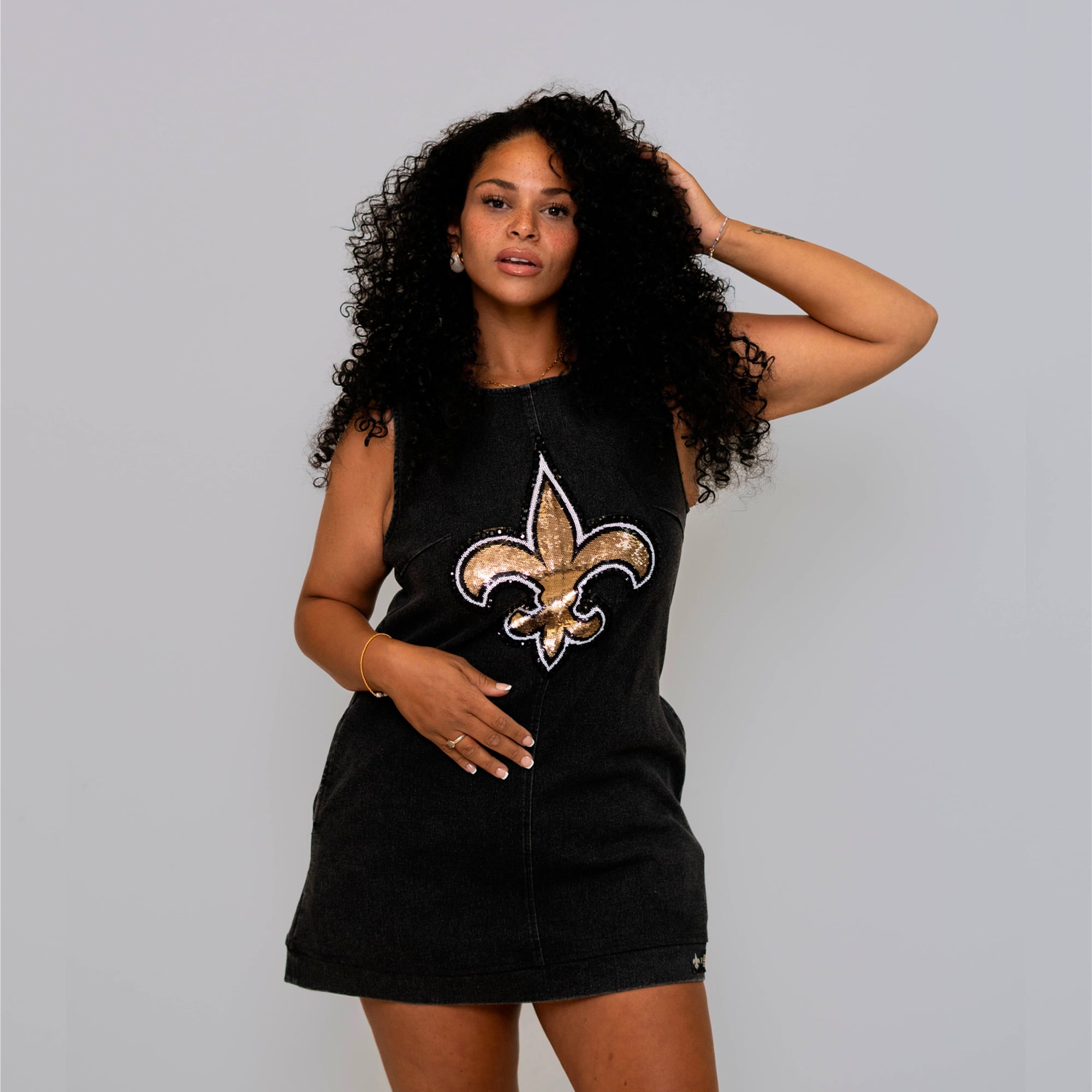 Robe en jean noire des Saints de la Nouvelle-Orléans Bomb Designs pour femmes