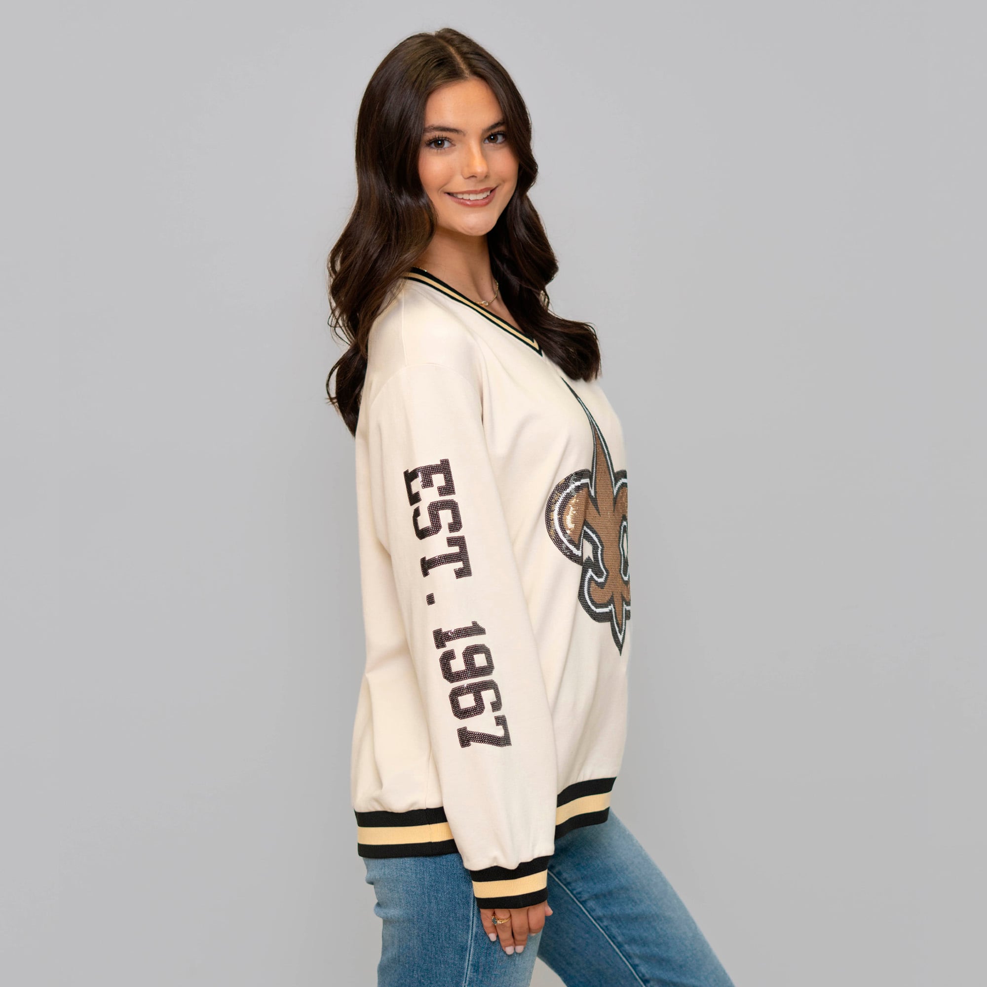 Sweat-shirt rayé universitaire crème des Saints de la Nouvelle-Orléans pour femmes Bomb Designs